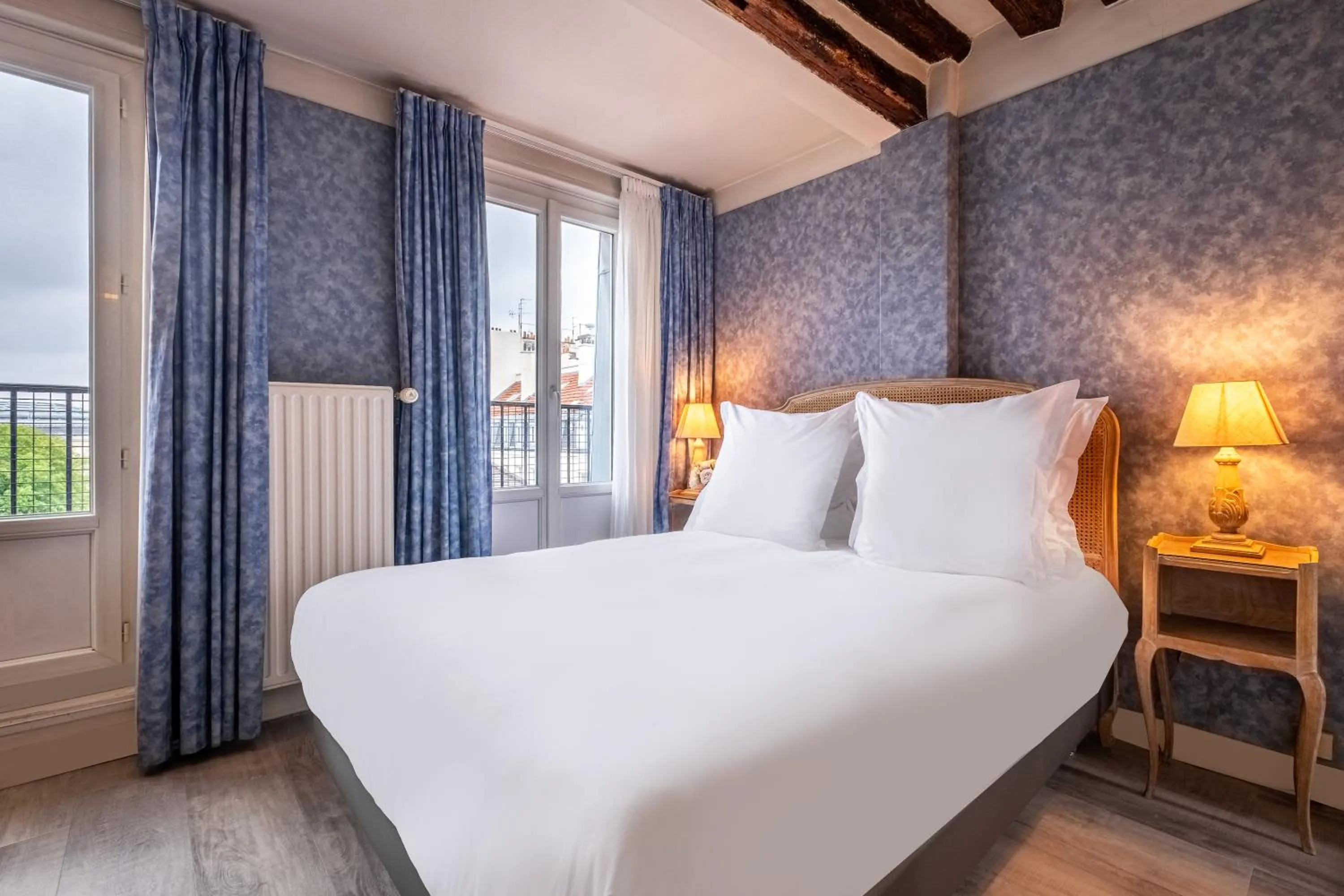 Bedroom, Bed in Hôtel Baudelaire Opéra