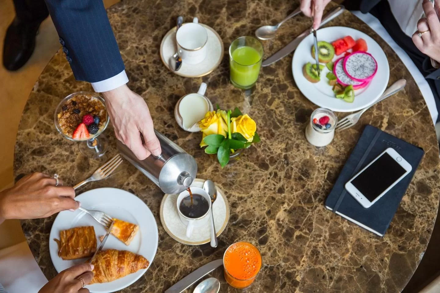 Restaurant/places to eat in The St. Regis Abu Dhabi