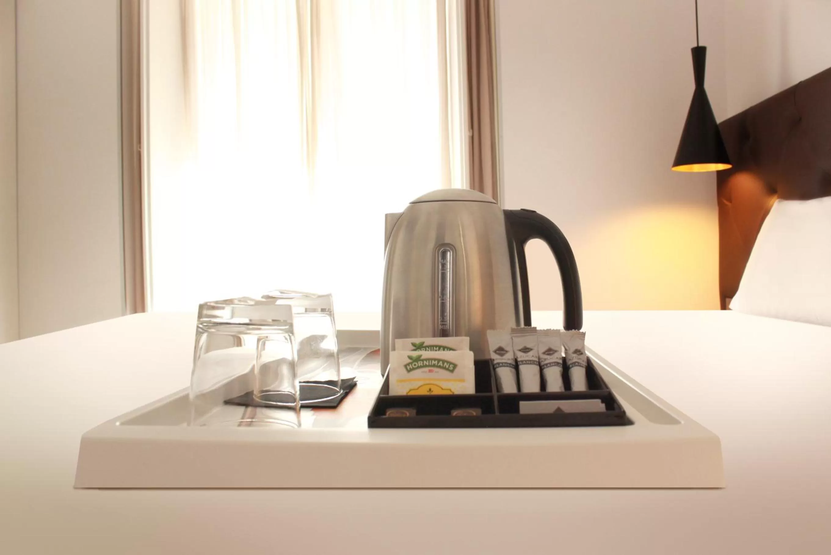 Coffee/tea facilities in Woohoo Rooms Hortaleza