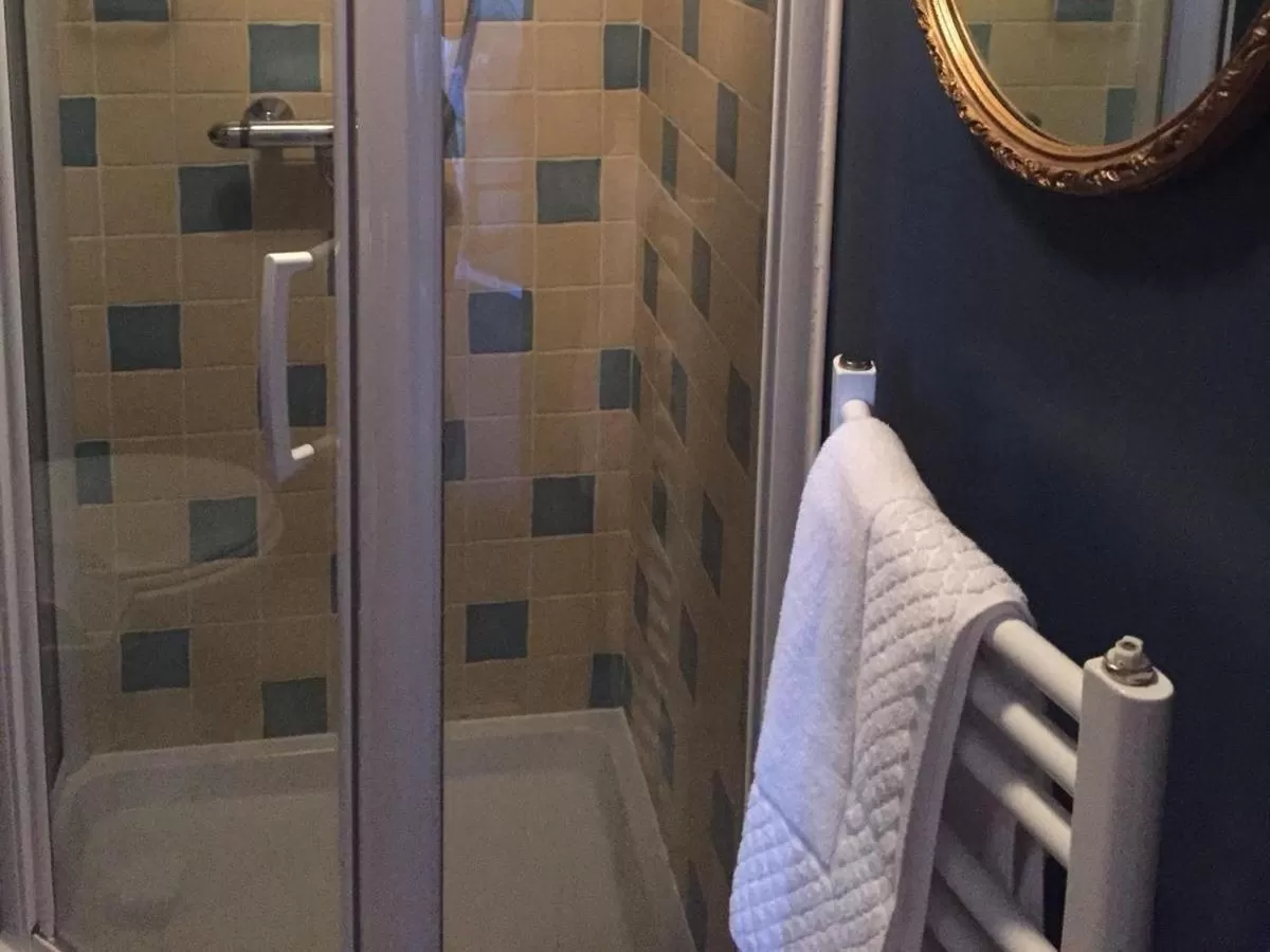 Bathroom in The Lamb Inn