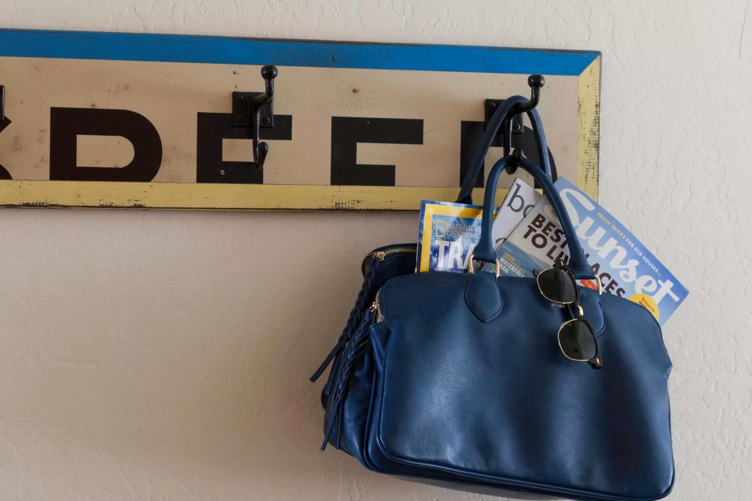 Decorative detail in Sonoma Creek Inn