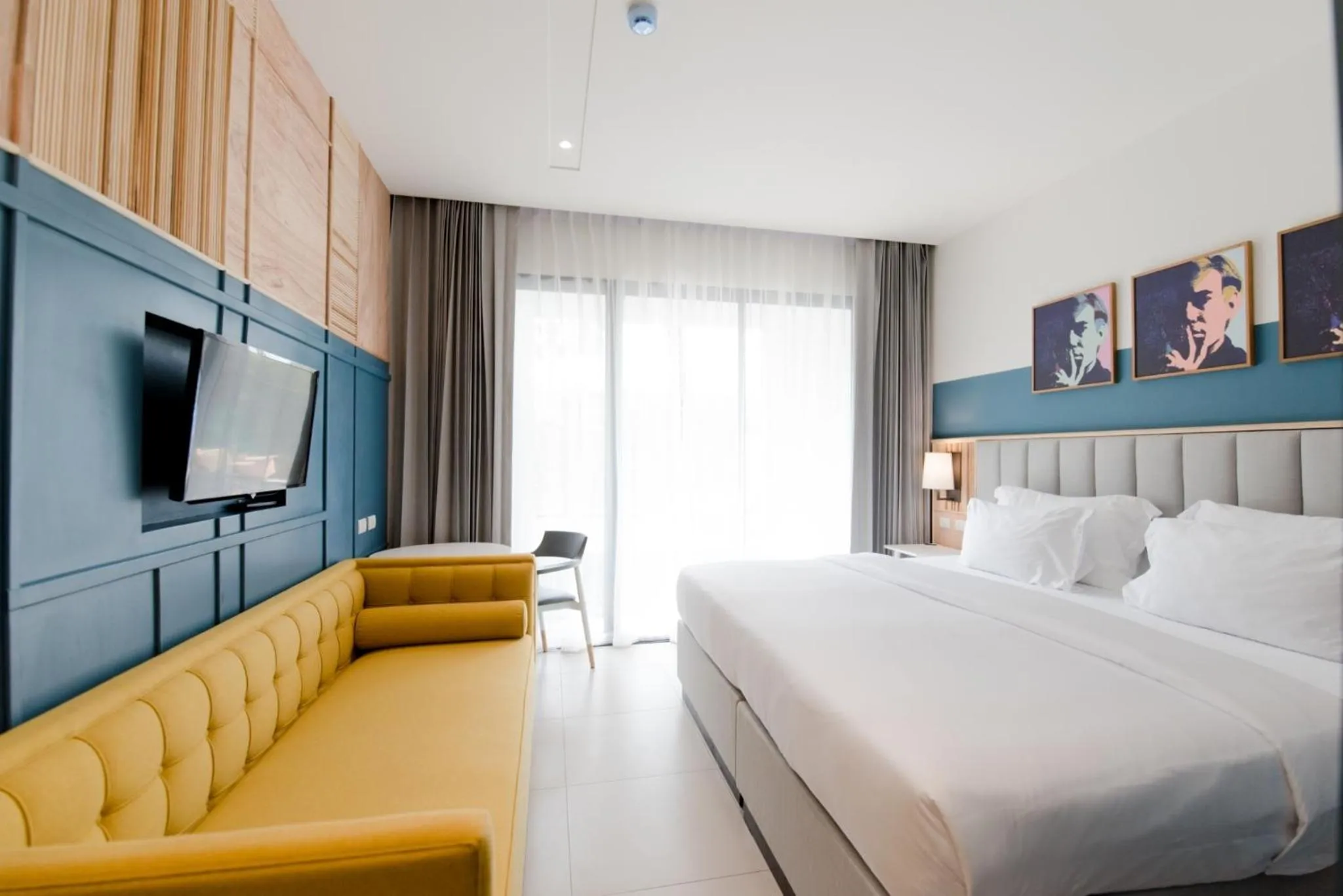 Guests, Bed in Sugar Marina Hotel - ART - Karon Beach