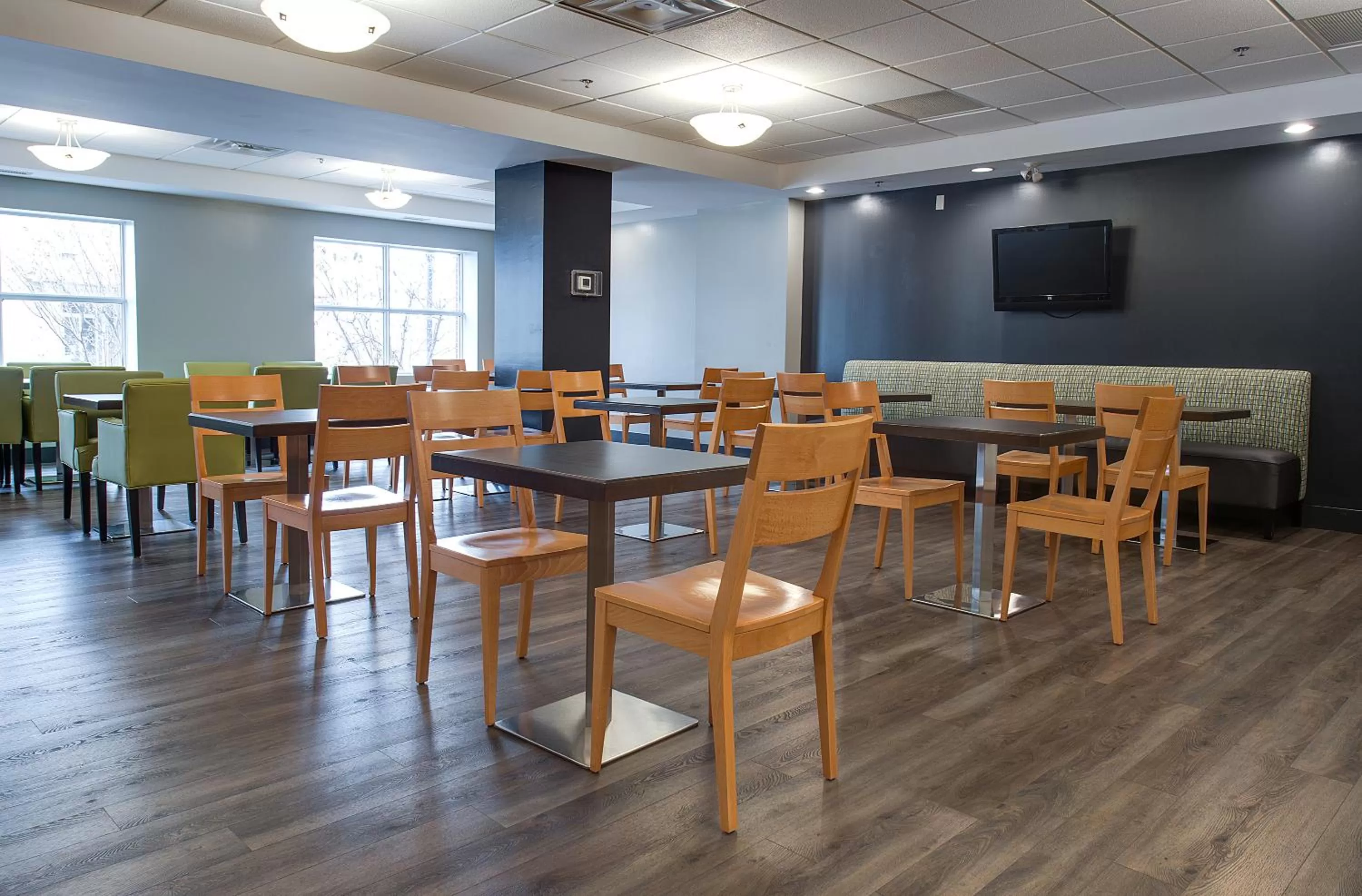 Restaurant/places to eat in Country Inn & Suites by Radisson, Niagara Falls, ON