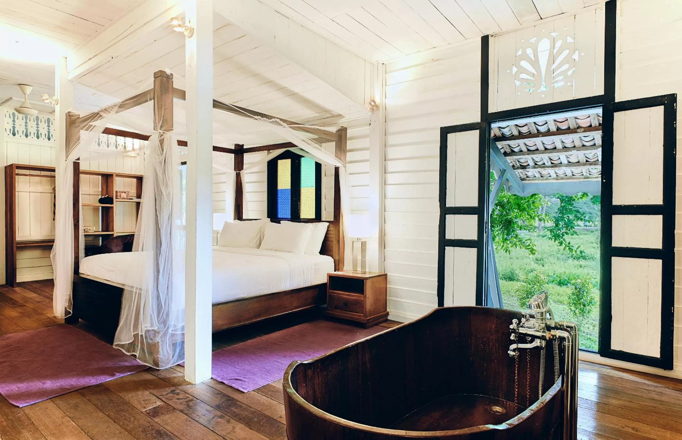 Bath, Bed in Temple Tree Resort