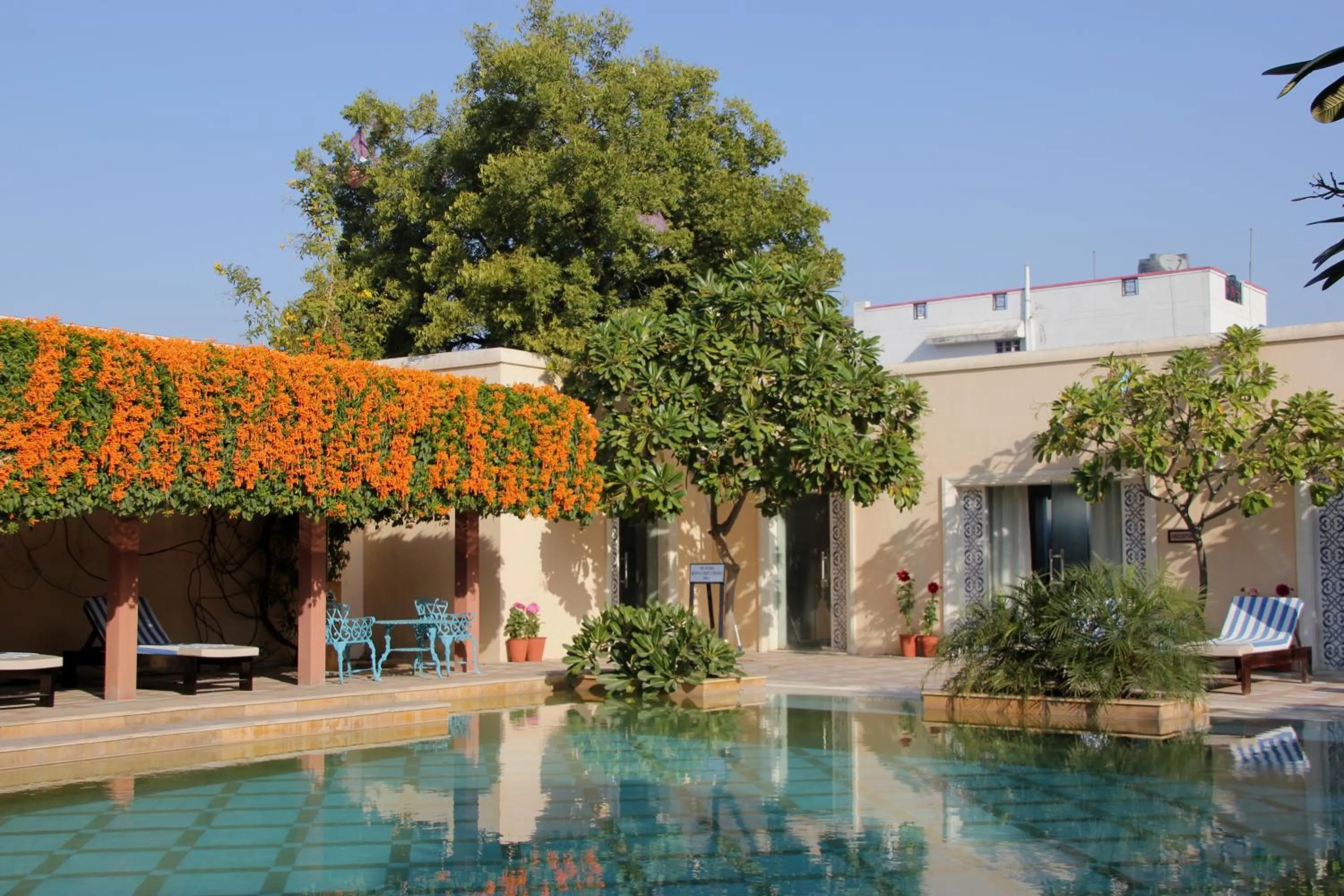 Swimming pool in Royal Heritage Haveli - By Leisure Hotels