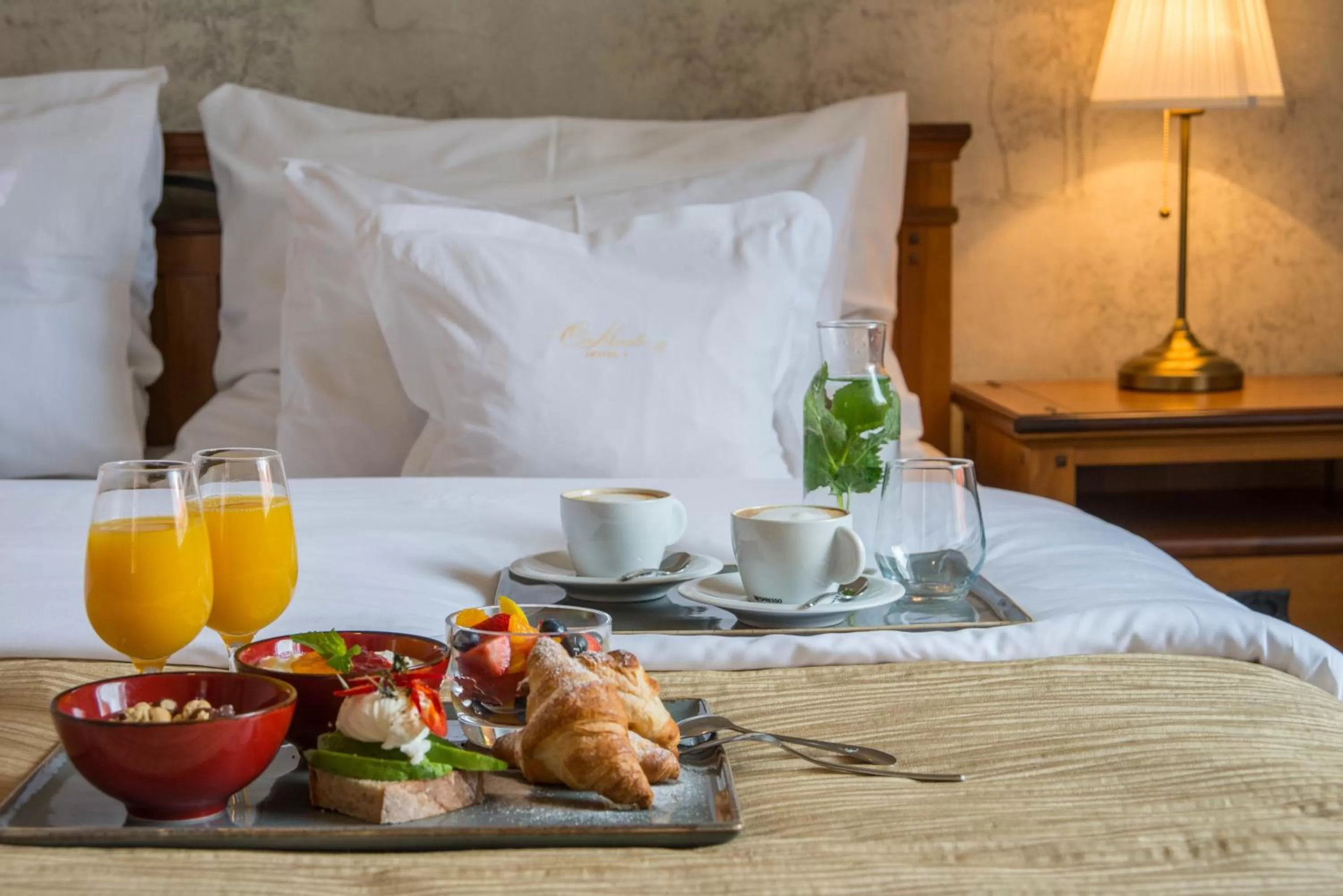 Breakfast, Bed in Monastery Garden Prague