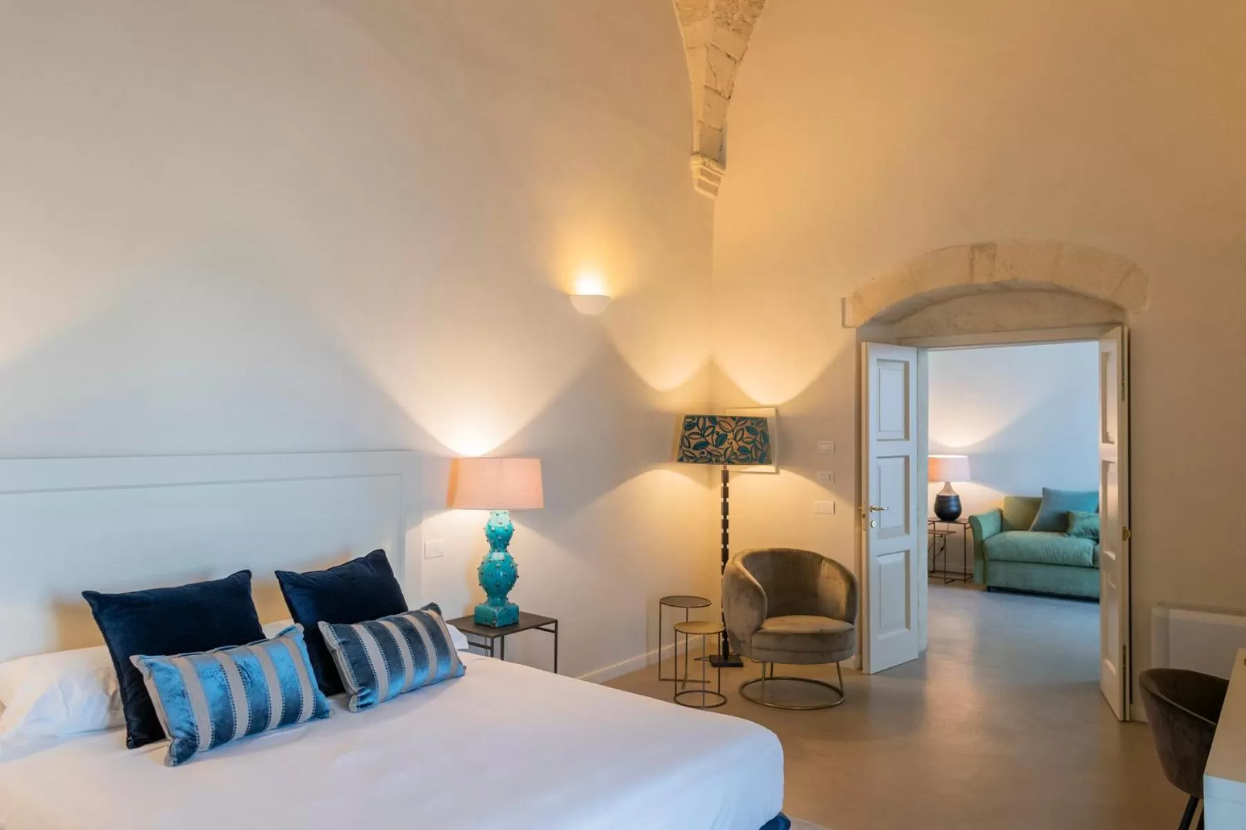 Living room, Bed in Chiostro dei Domenicani - Dimora Storica