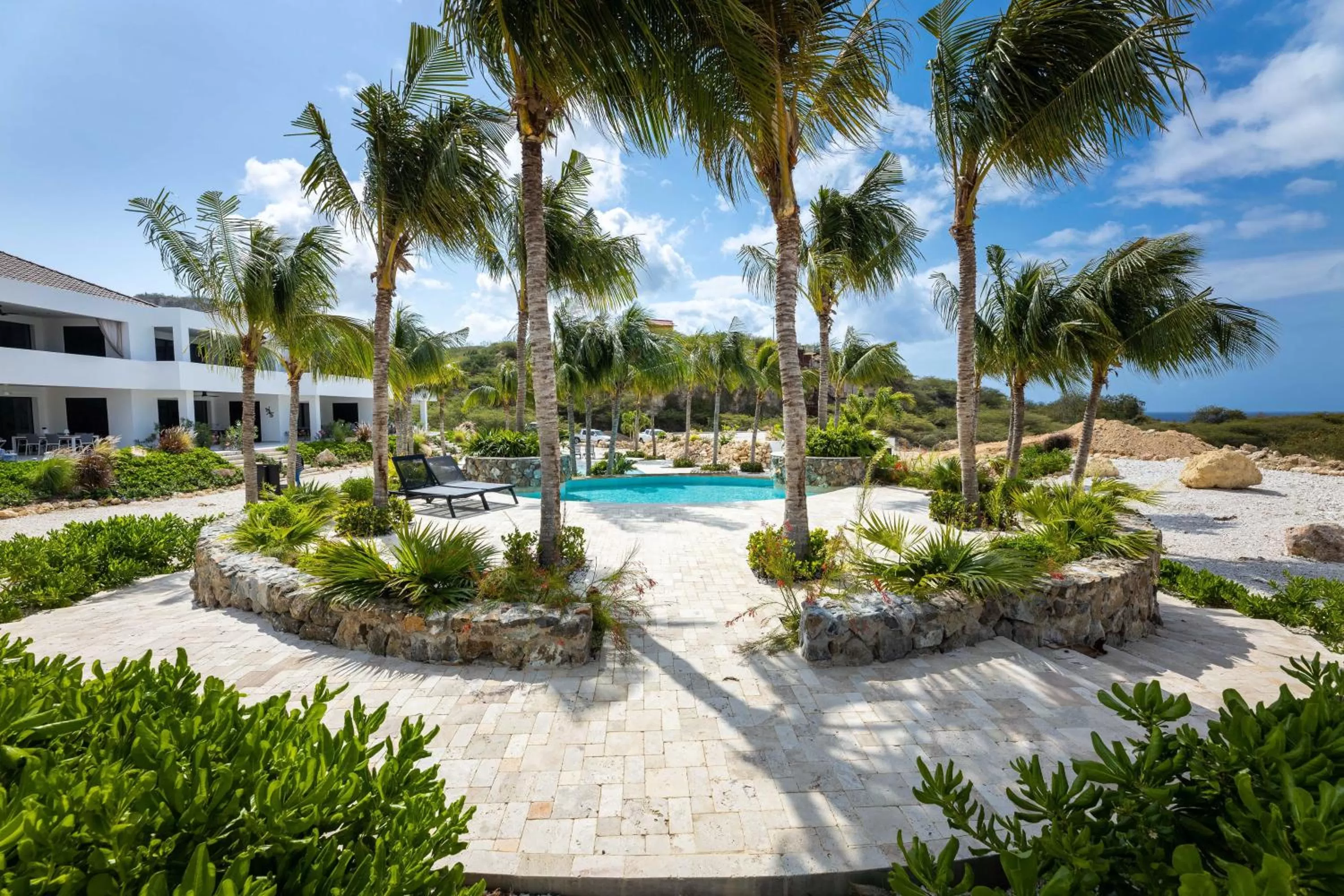 Garden in The Reef - Blue Bay Golf & Beach Resort