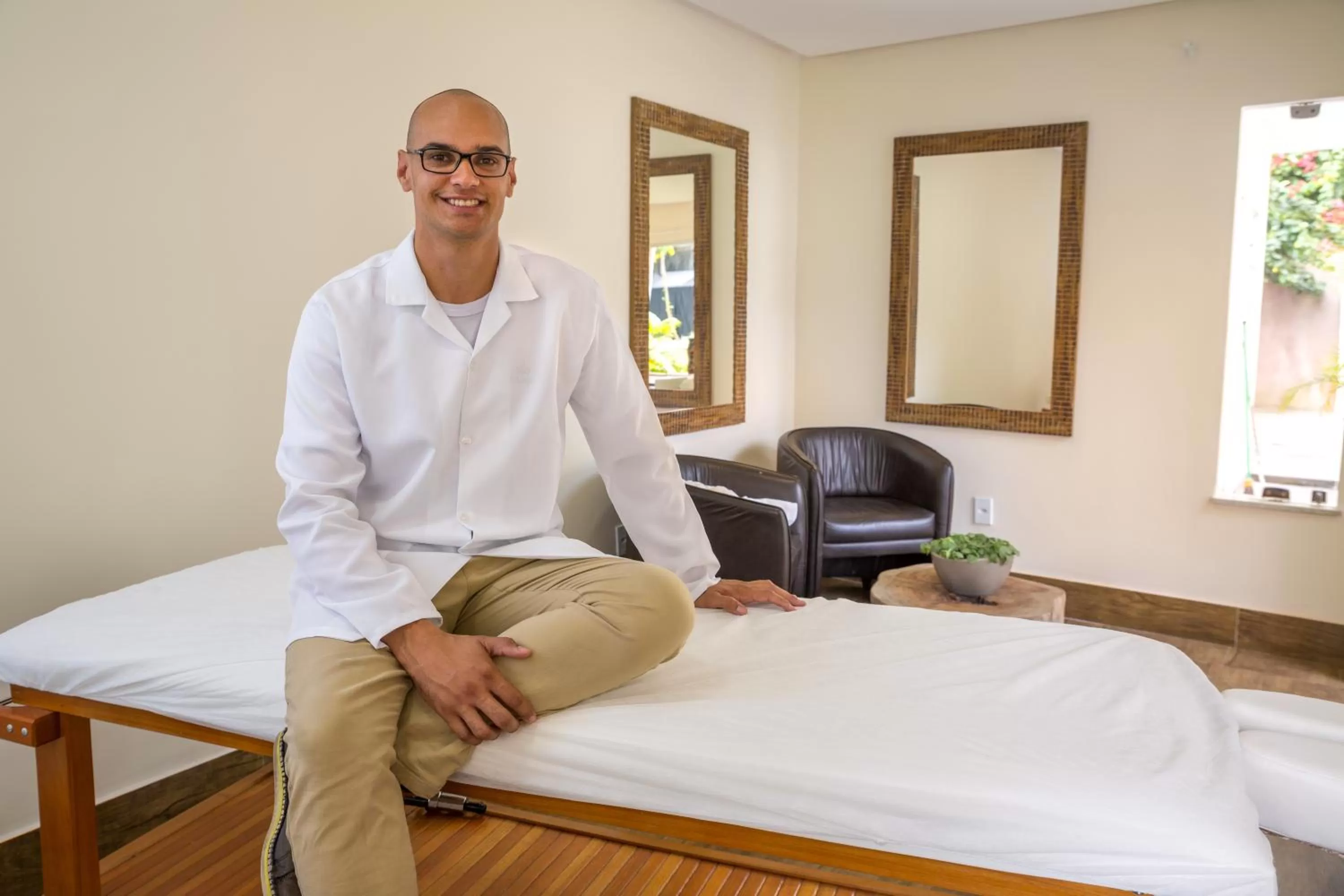 People in Floral Inn Family