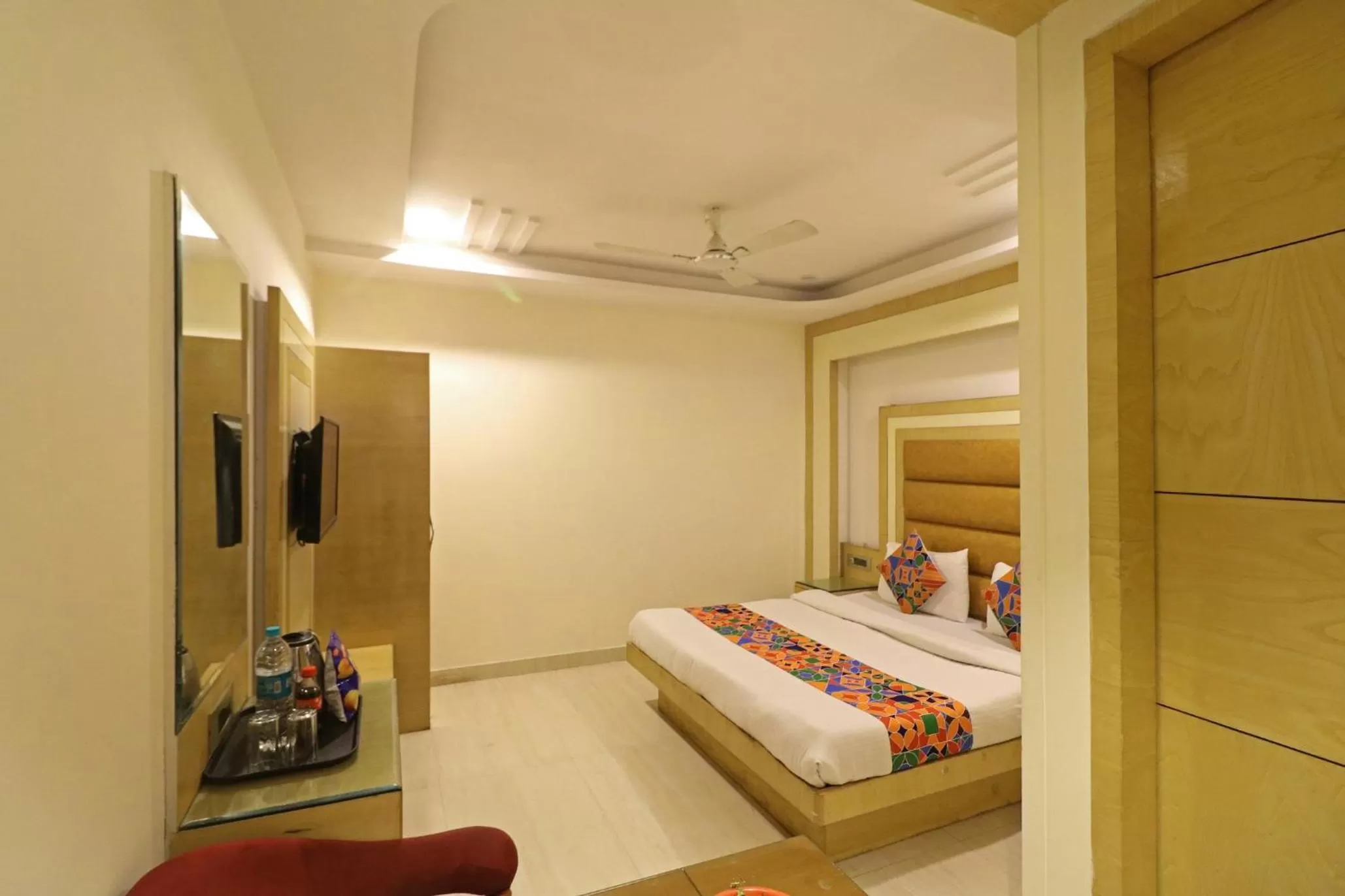 Bed in The Hotel Mohit -5 Minutes Walk From New Delhi Railway Station - Paharganj