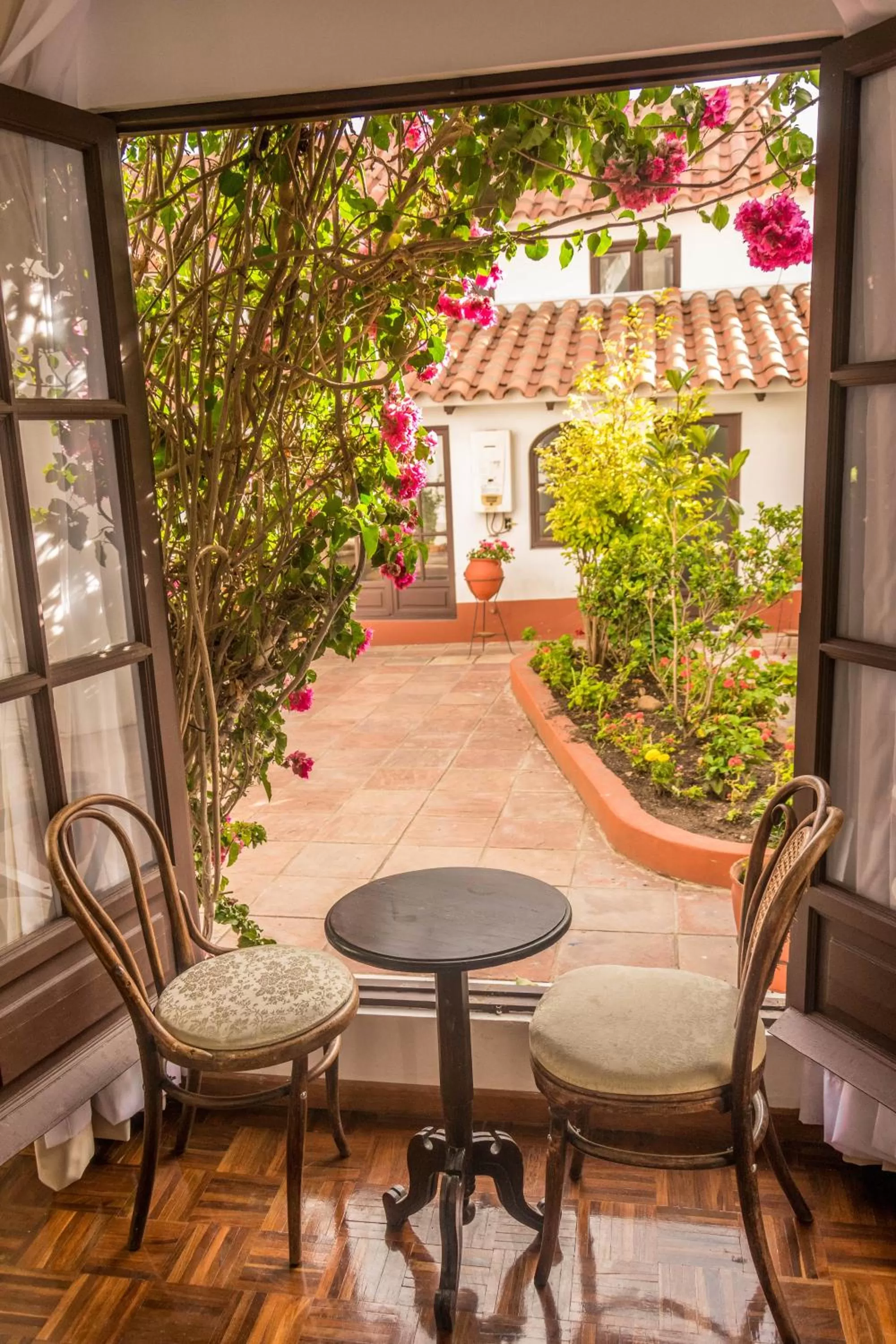 Patio in El Jardin De Su Merced B&B