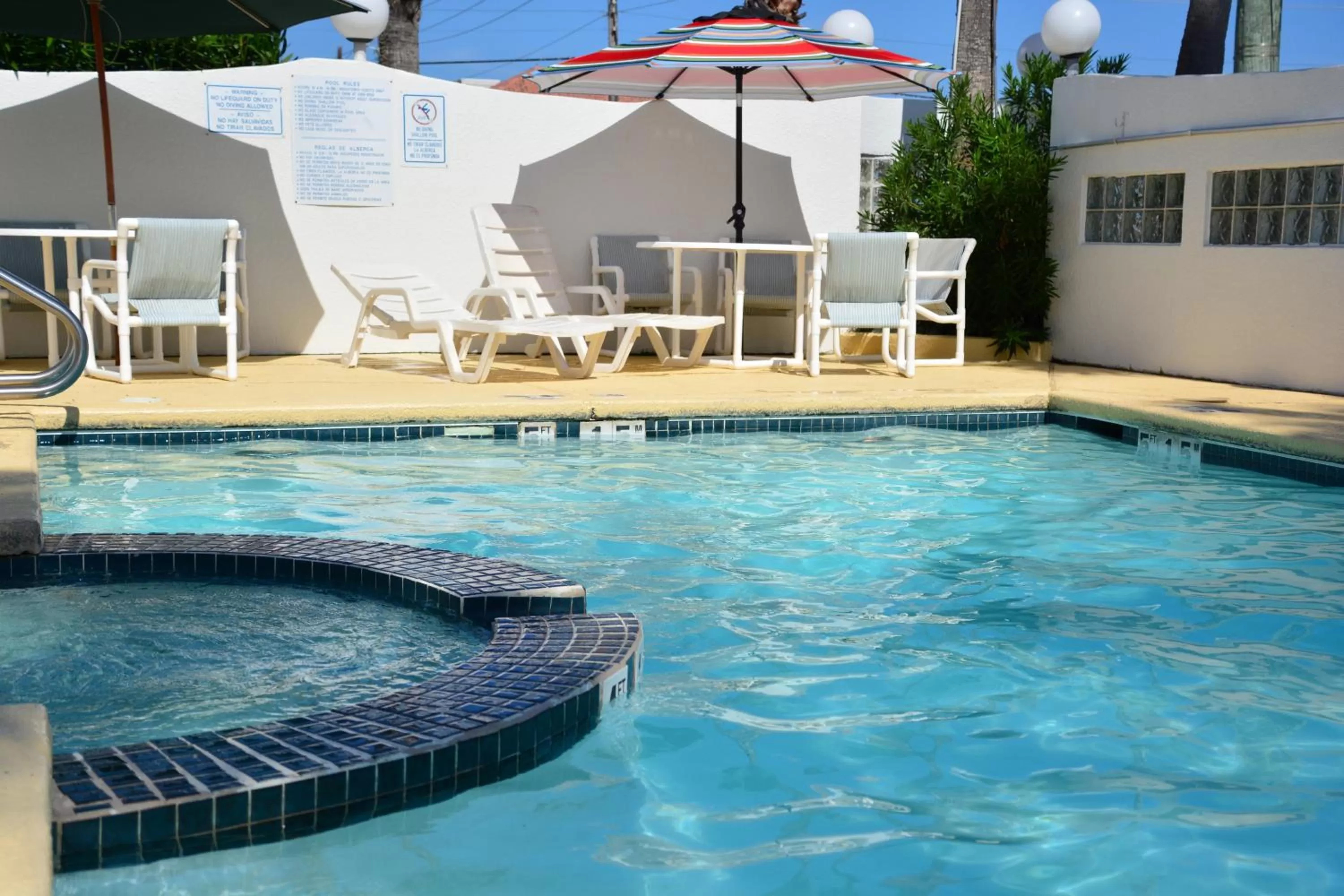 Swimming pool in South Padre Island Inn