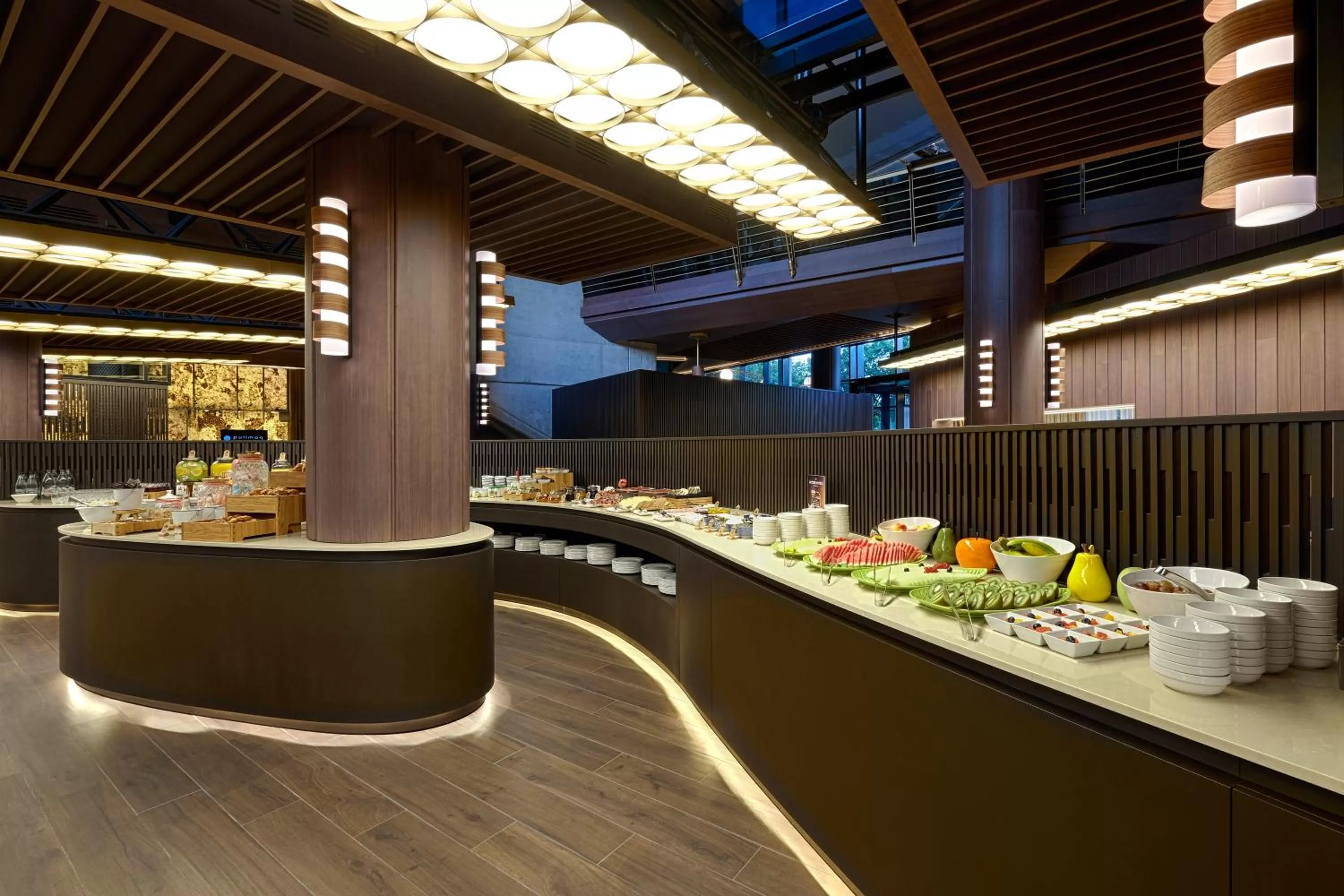 Restaurant/places to eat in Sofitel Barcelona Skipper