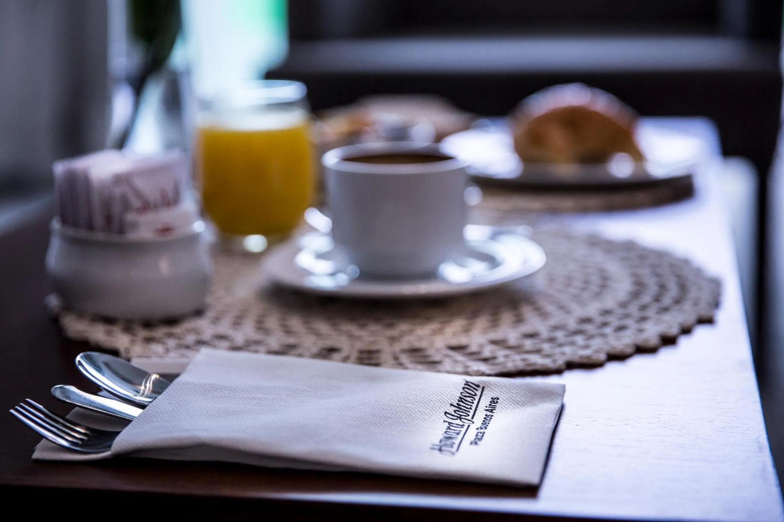 Food and drinks in Howard Johnson Plaza Buenos Aires