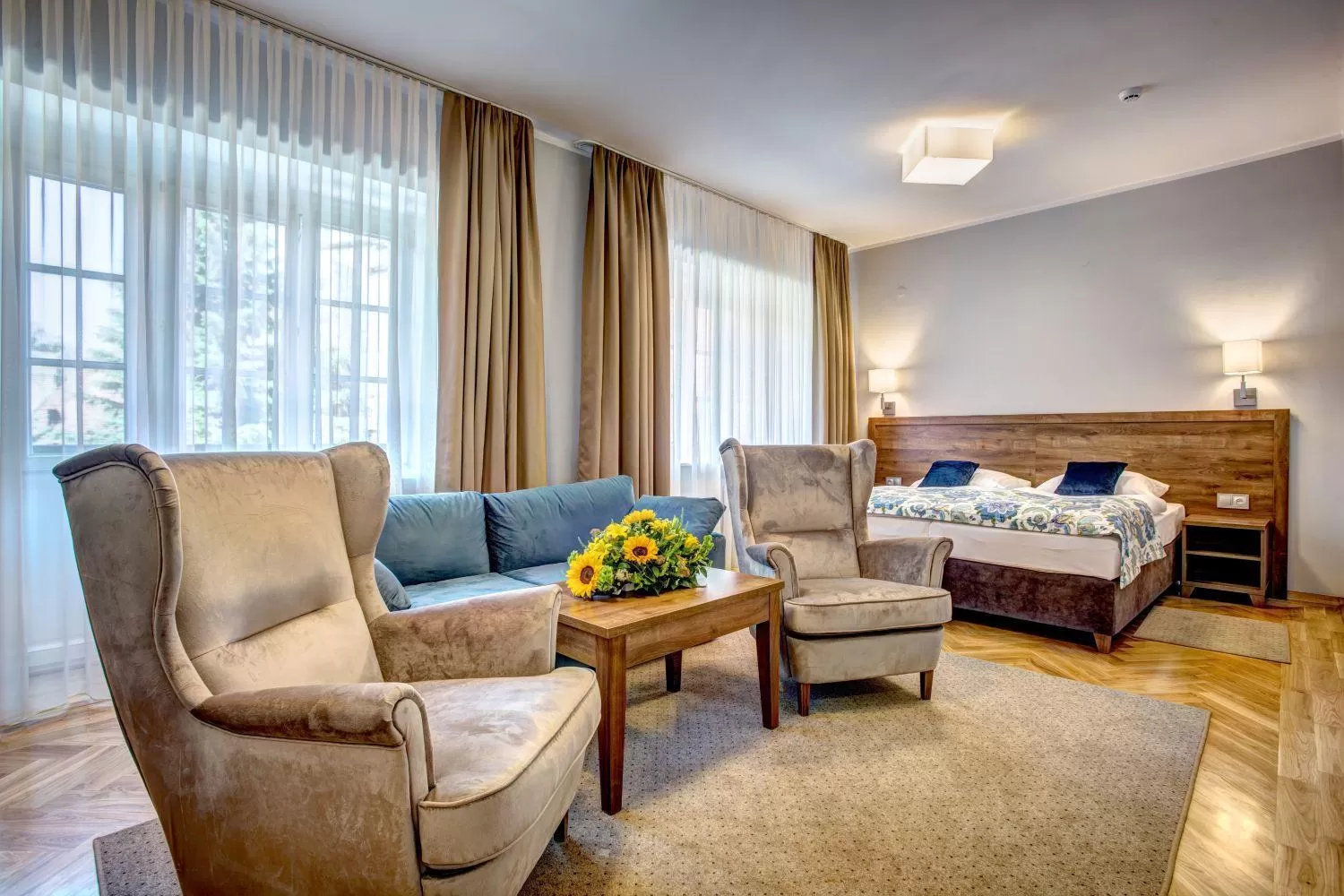 Living room, Bed in Hotel Książ