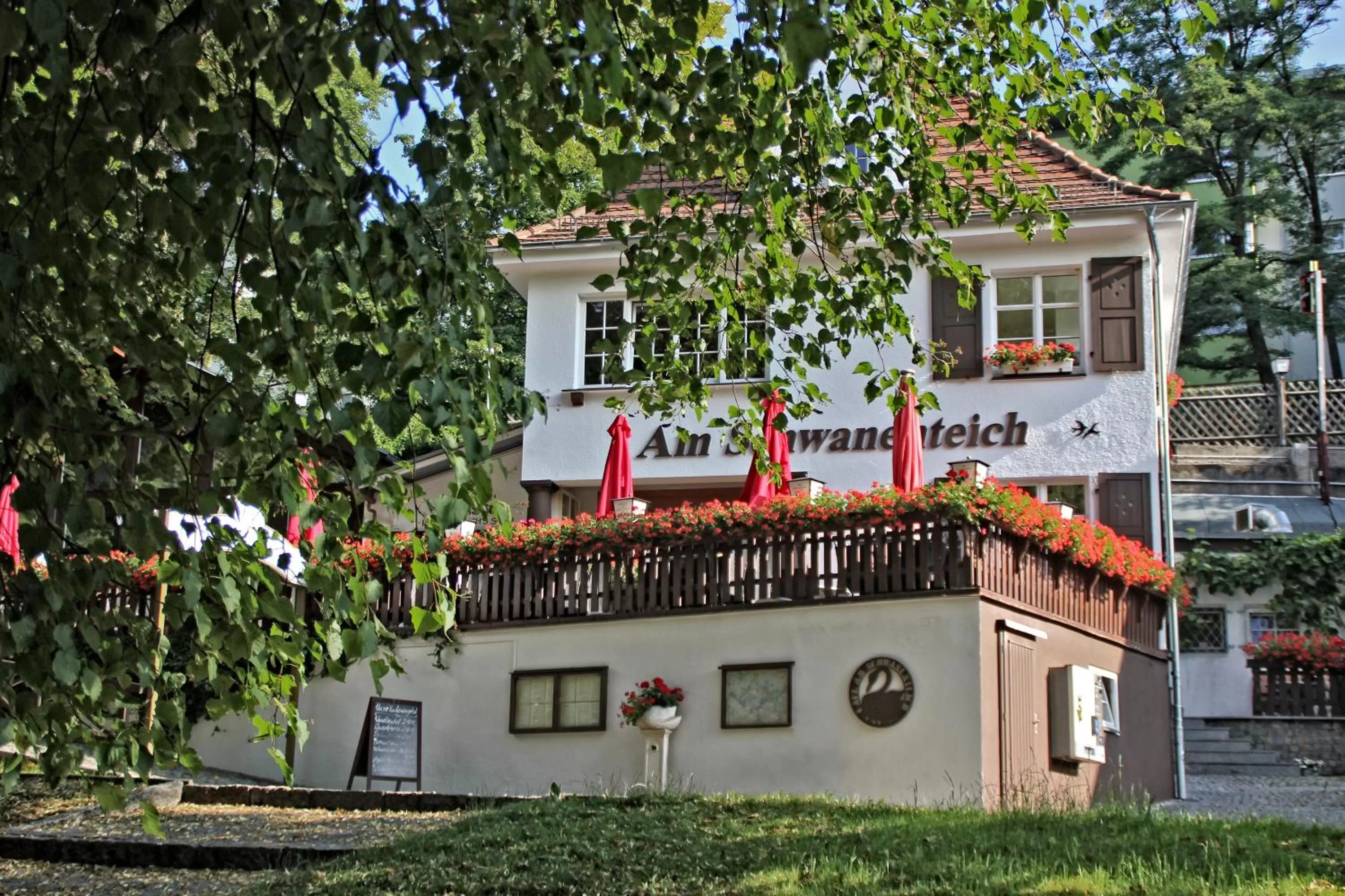 Property Building in Traumparadies