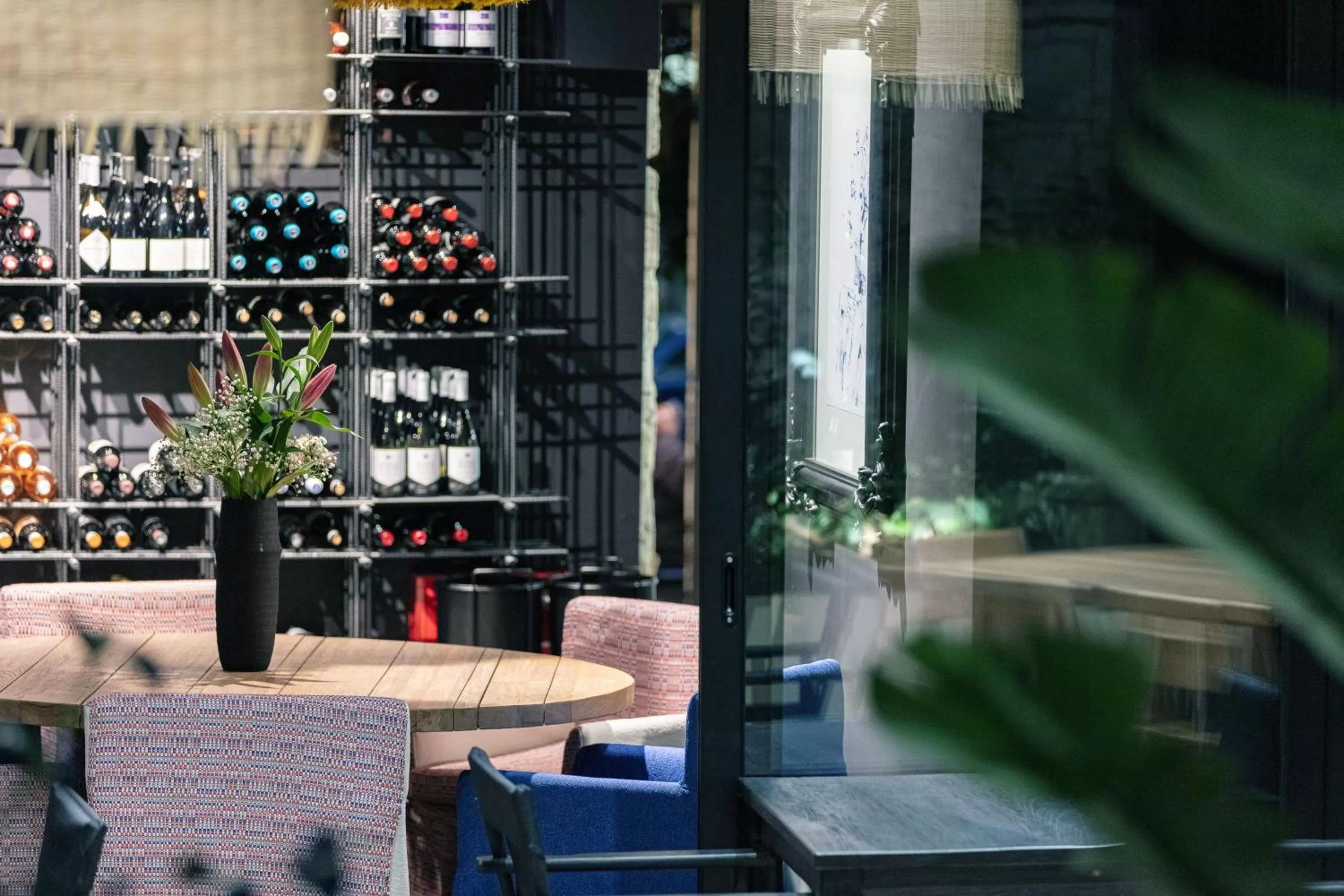 Lounge or bar in Chapter 02 Gallery Suites