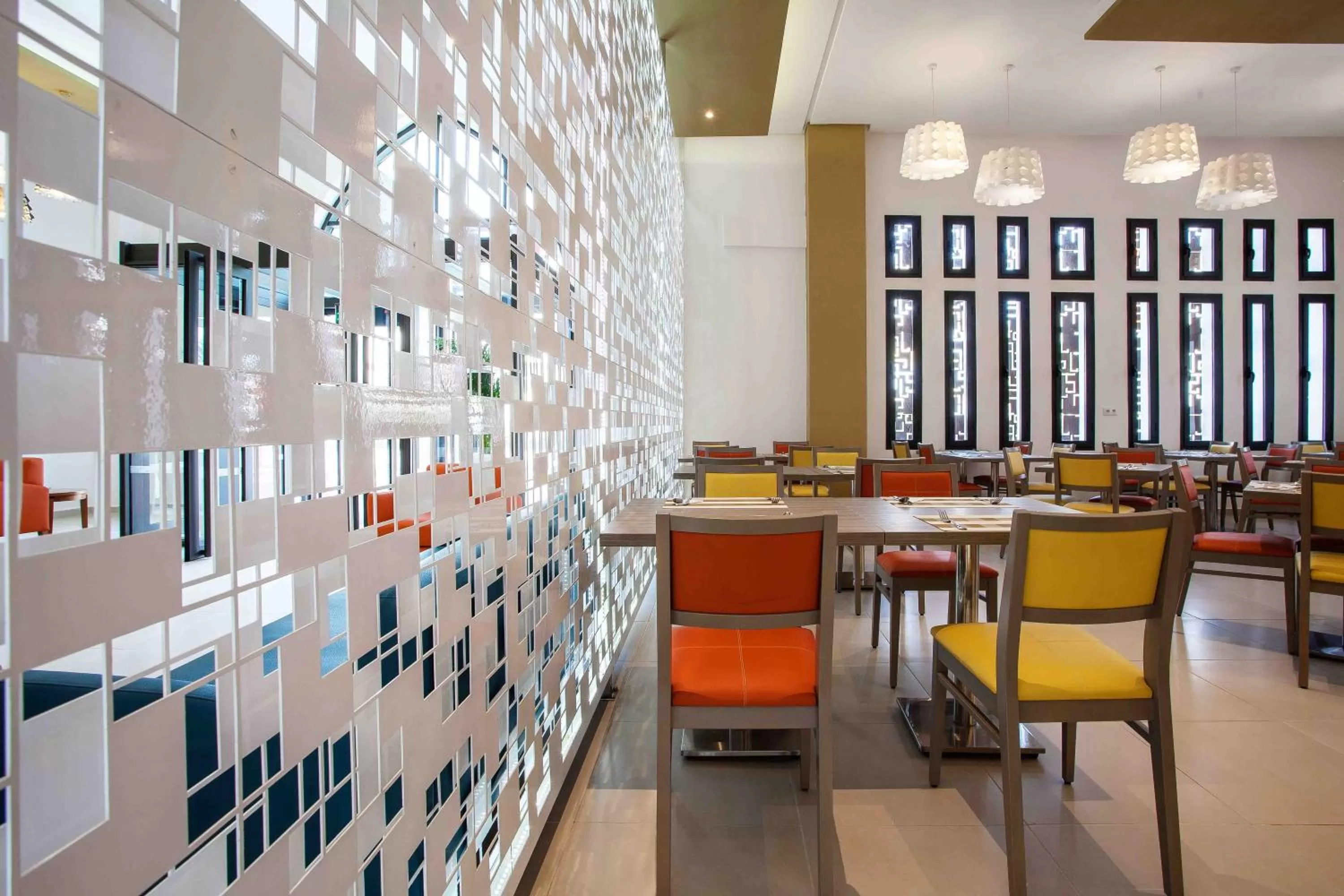 Restaurant/places to eat in Relax Hotel Casa Voyageurs