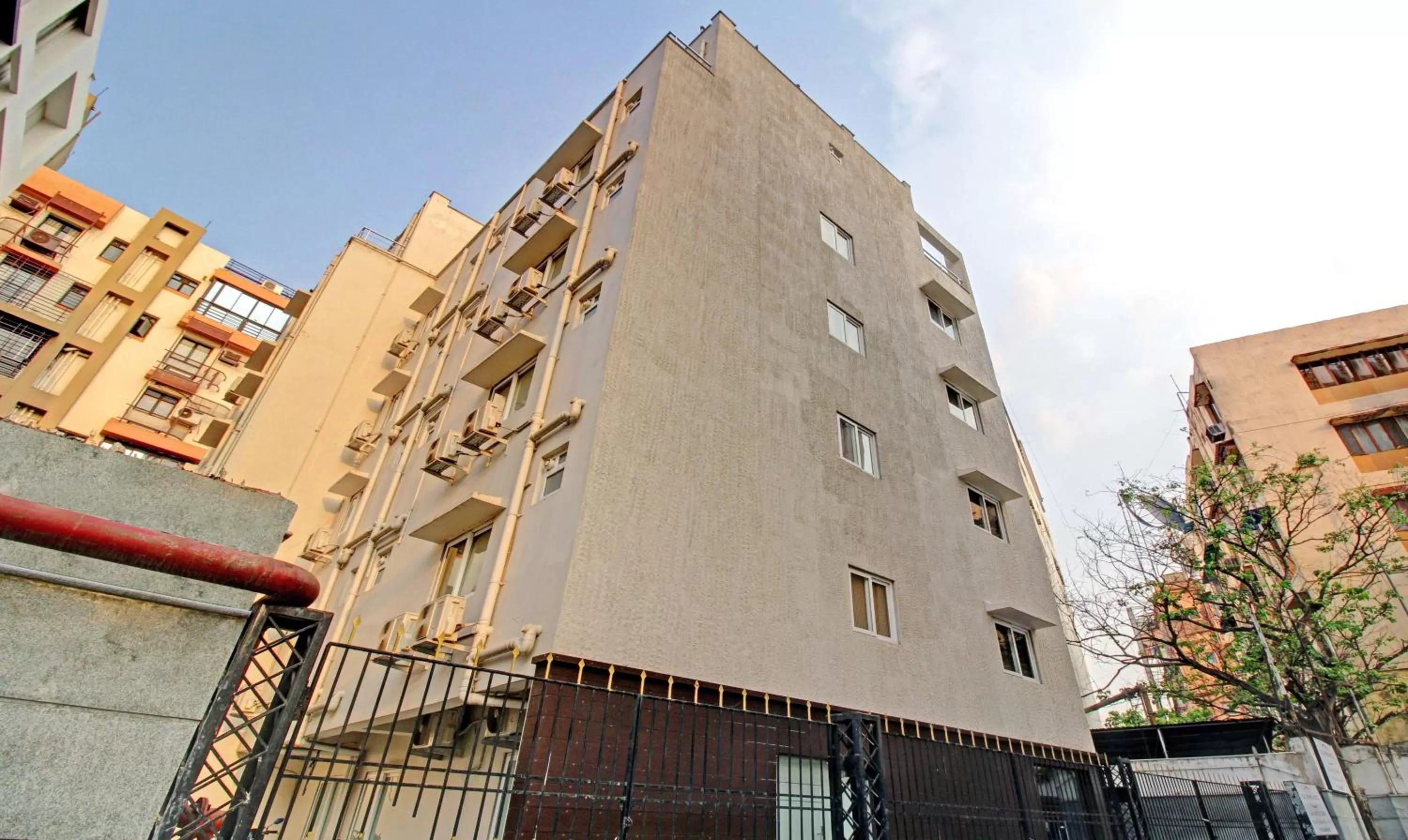 Property building in Treebo ASL Prime, Gariahat