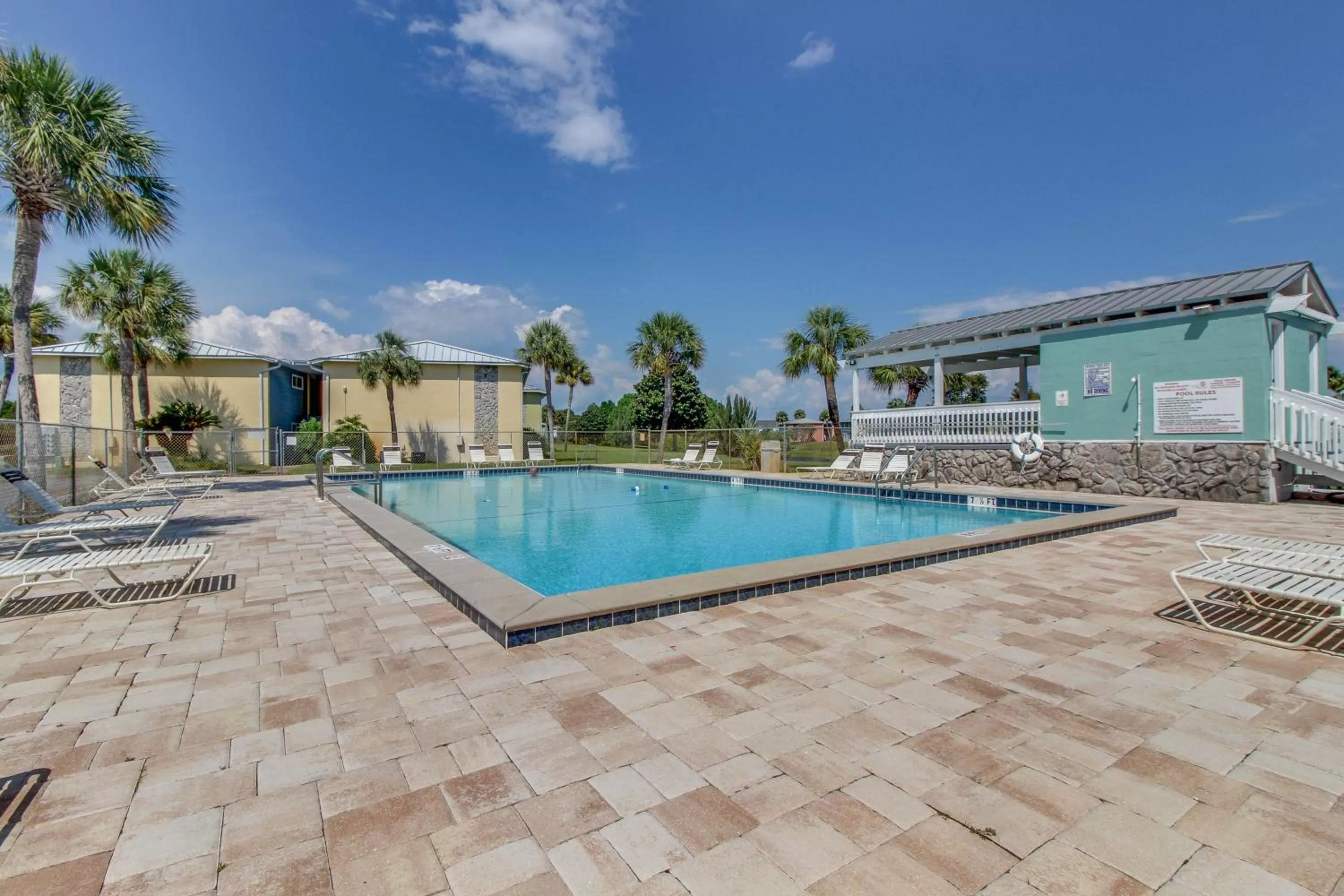 Swimming Pool in Gulf Terrace 181