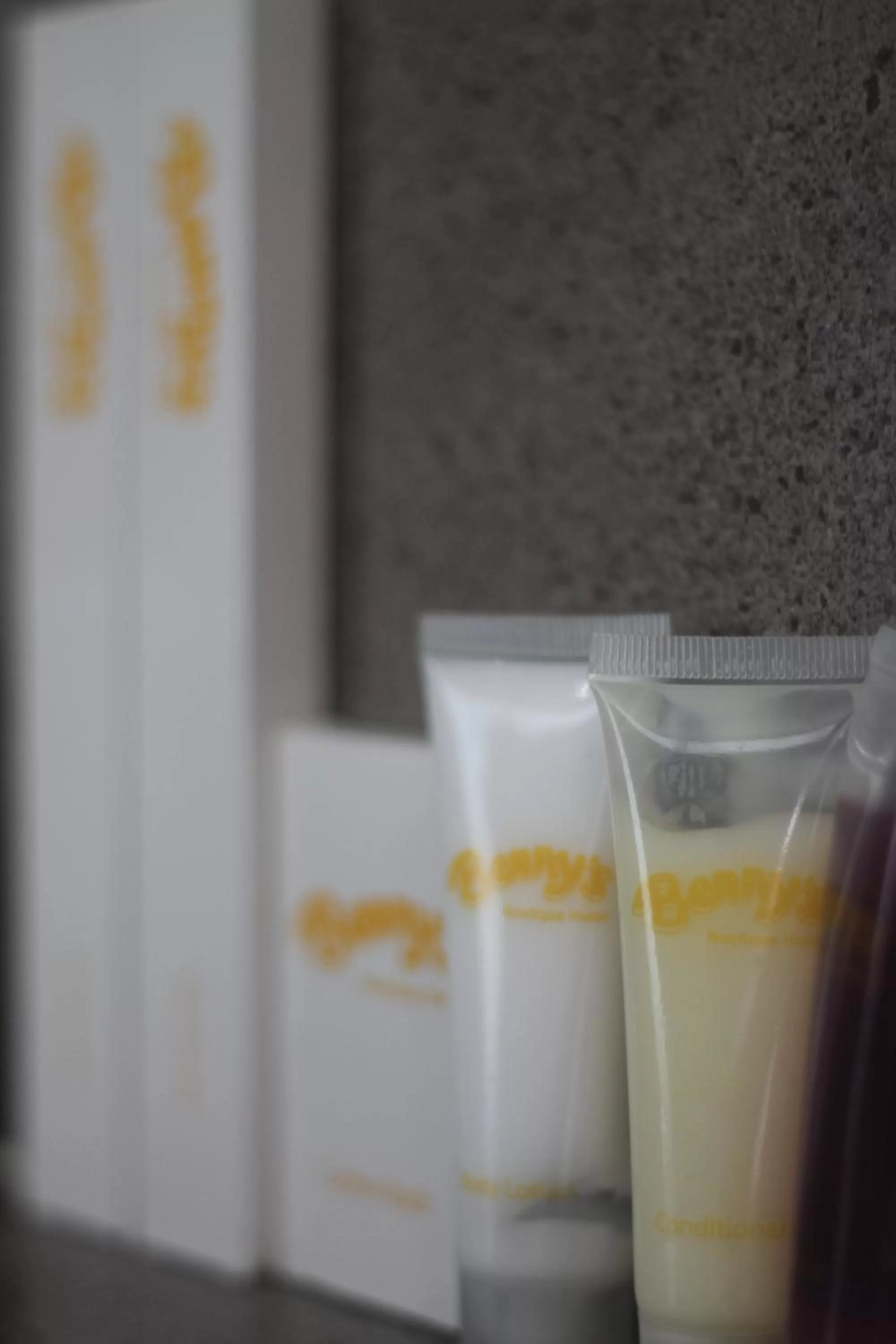 Bathroom in Benny's City Hotel