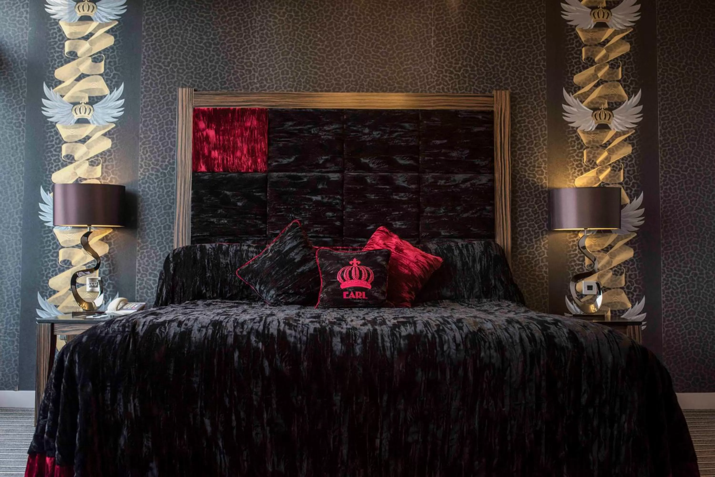 Bed in Earl Of Doncaster Hotel