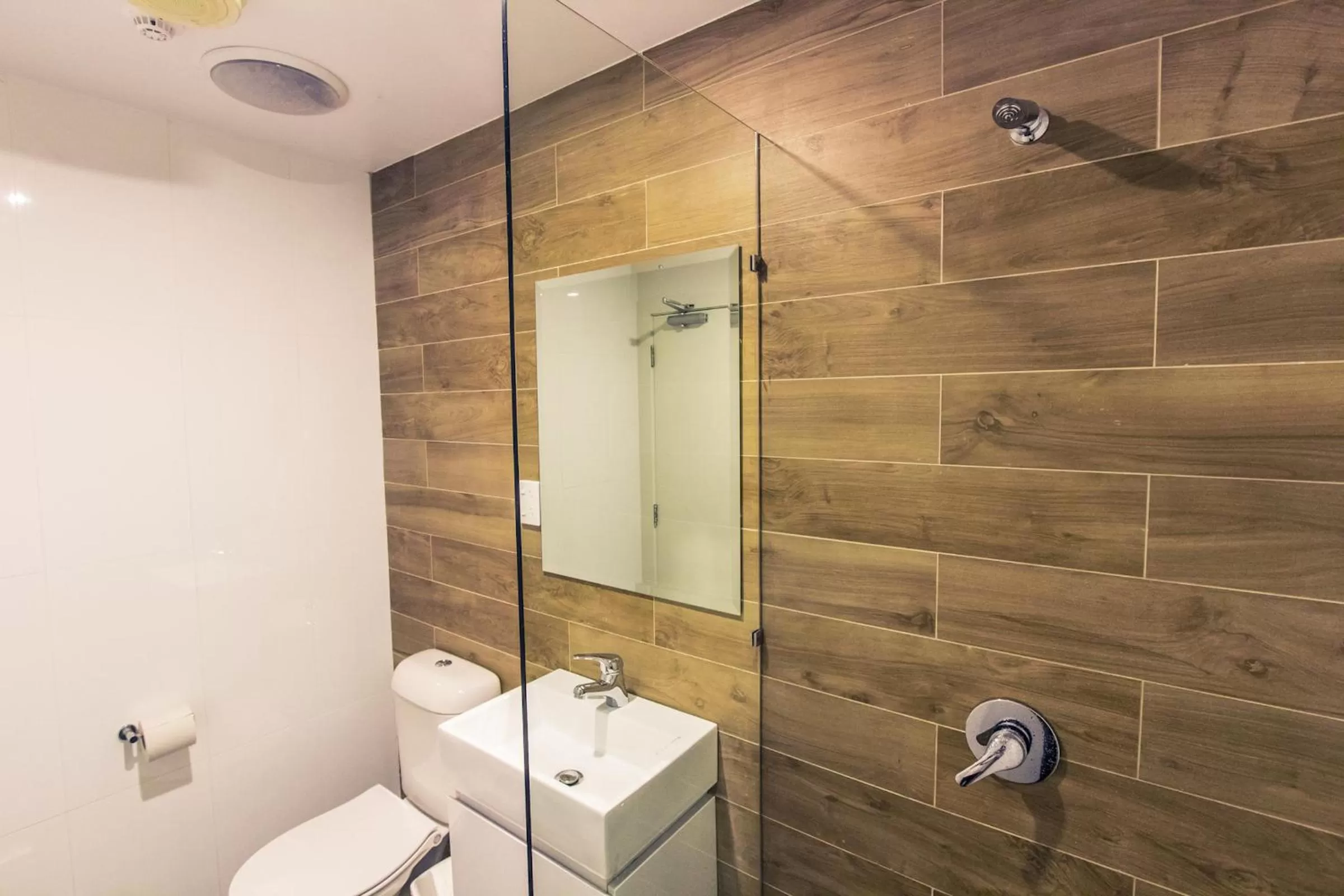 Bathroom in The Premier Hotel Broadmeadow