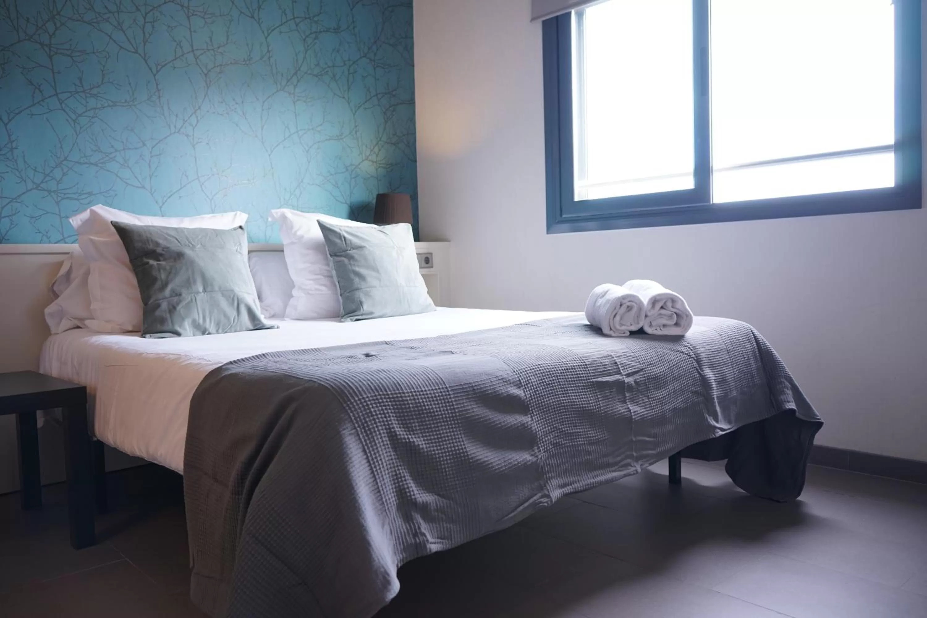 Bed in Barcelona Fifteen central Aparthotel