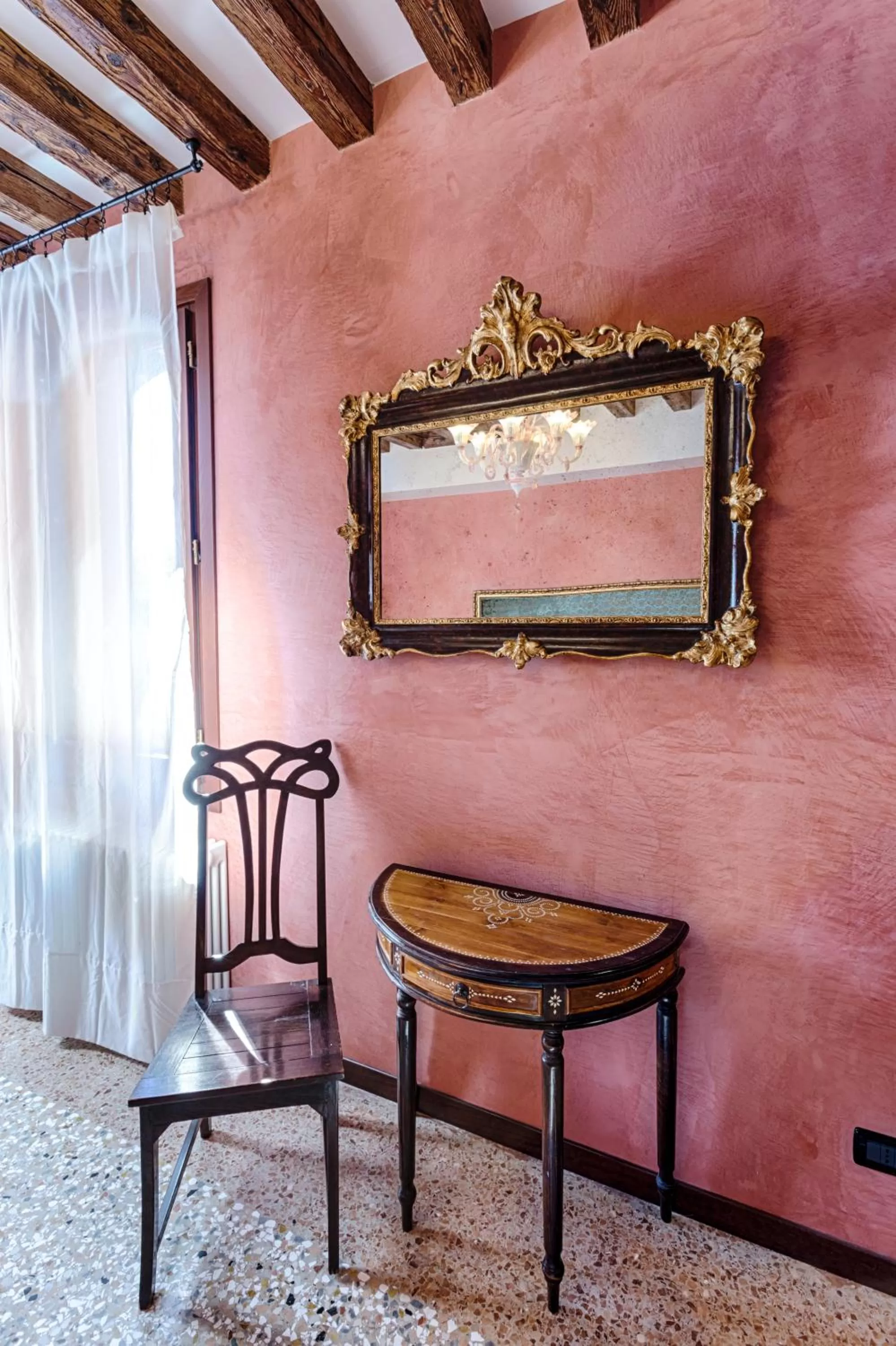 Decorative detail in Hotel Guerrato