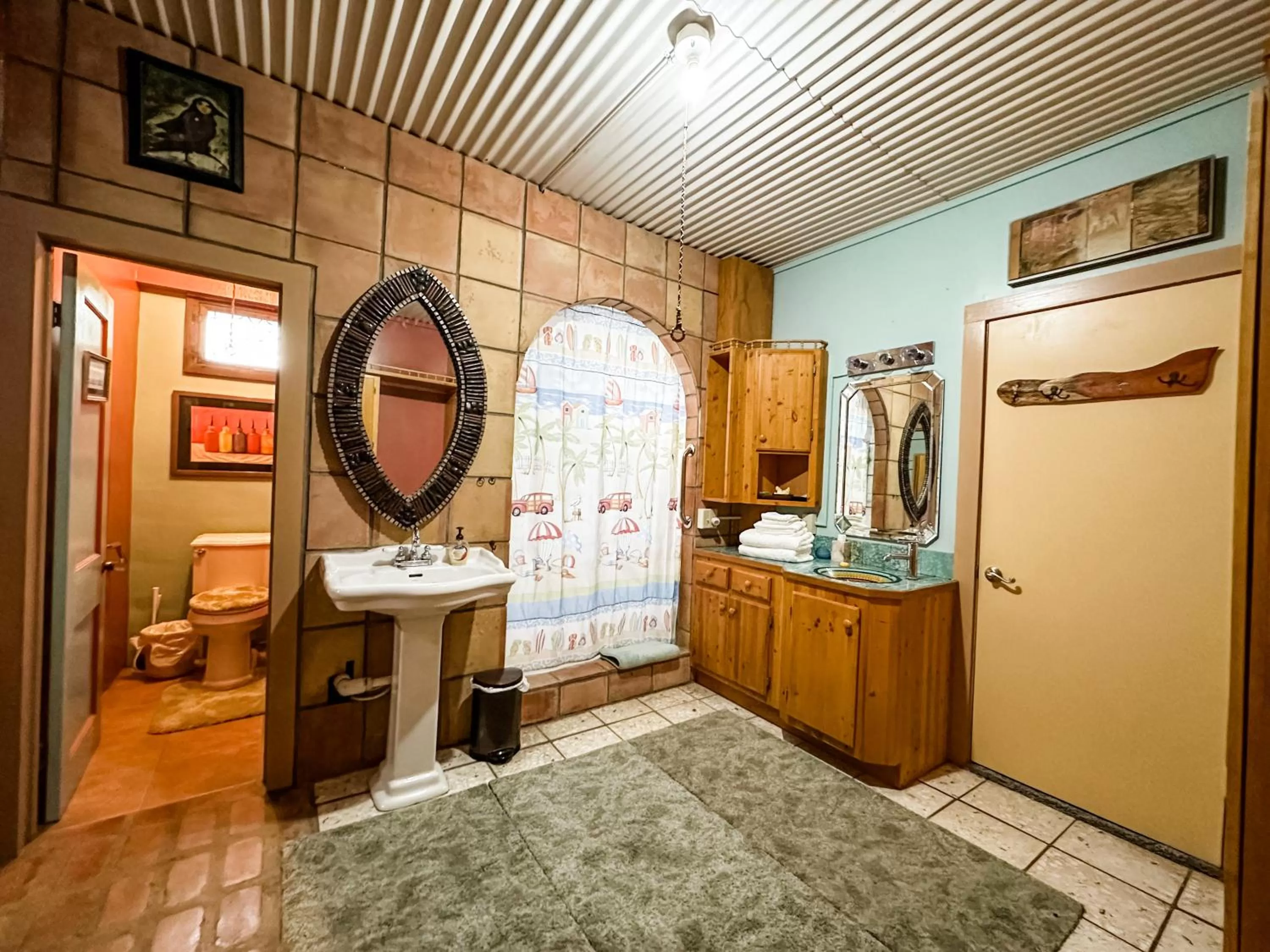 Toilet in Inn at the Art Center