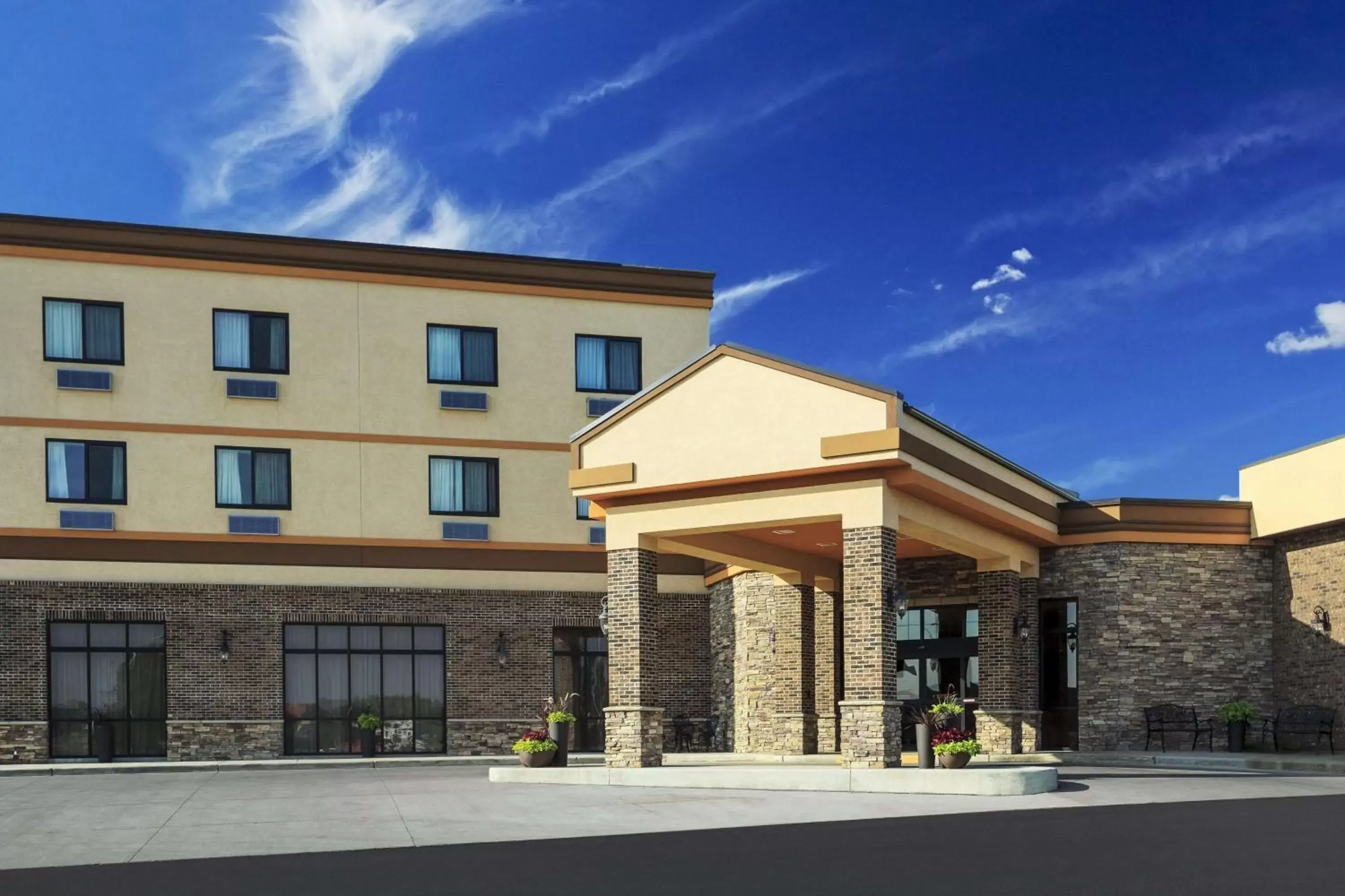 Roosevelt Grand Dakota SureStay Collection by Best Western Roosevelt Grand Dakota SureStay Collection by Best Western