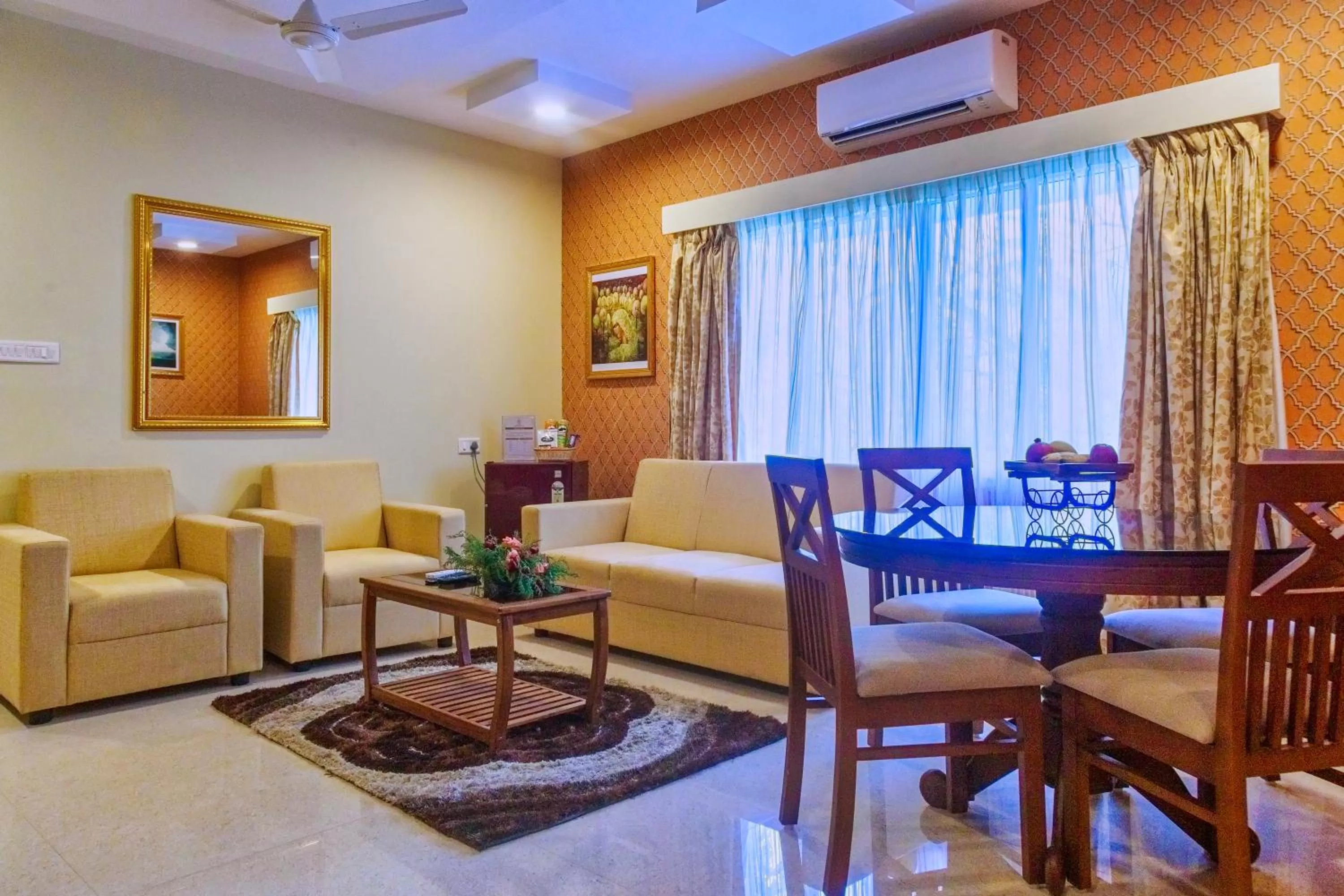 Living room in HOTEL ROYAL GRANDE