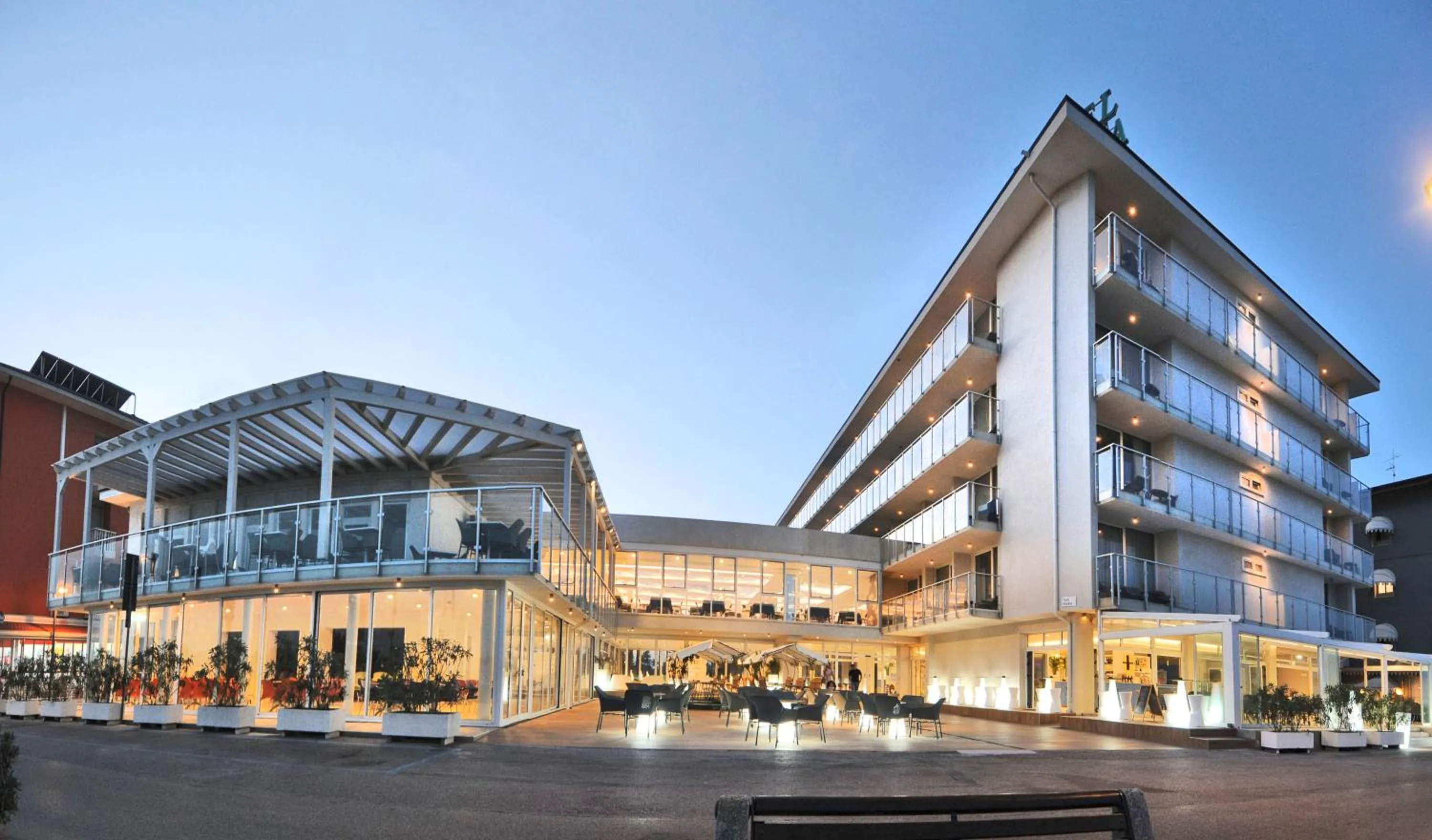 Property building in Marina Palace Hotel 4 stelle S