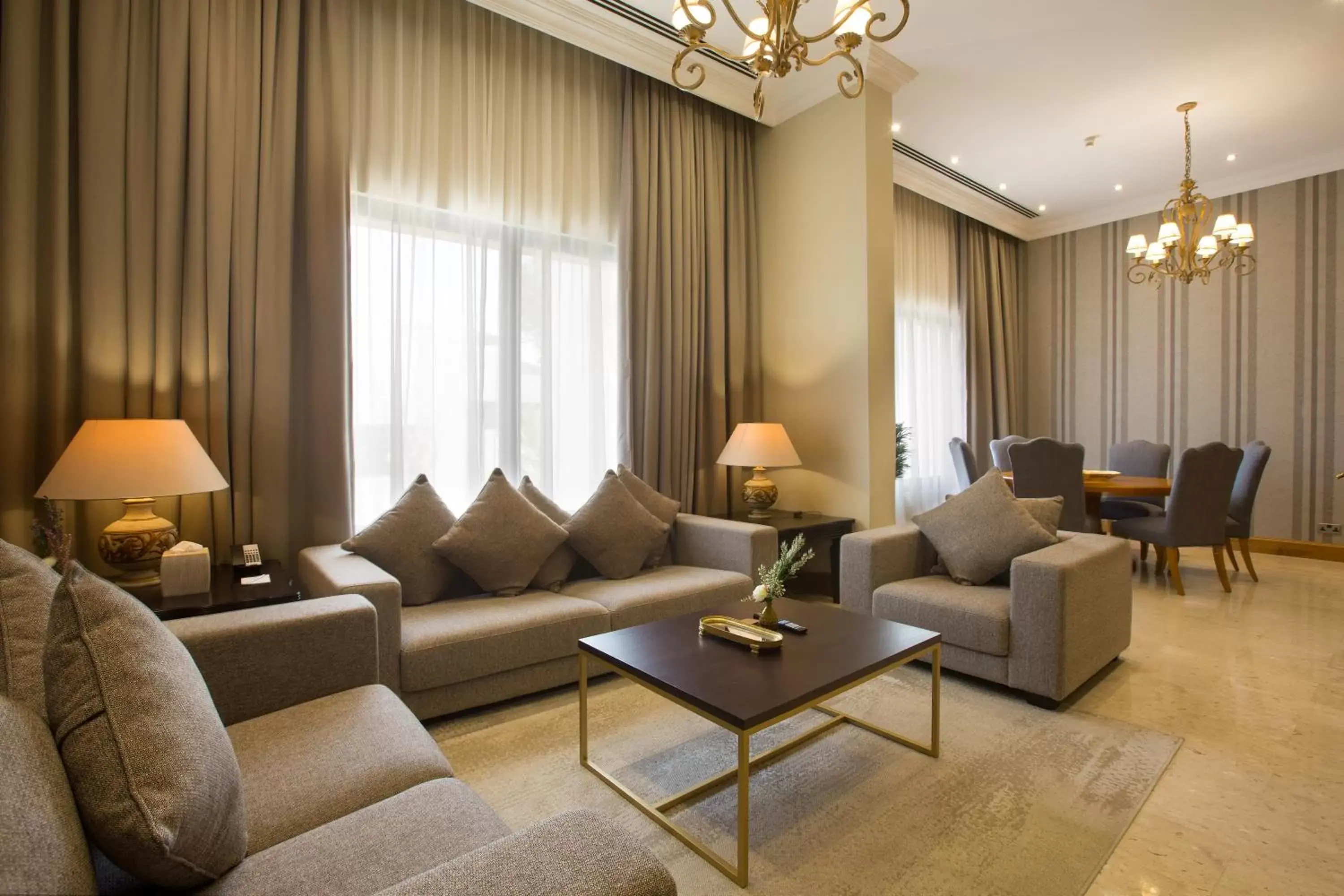 Royal Suite in Dubai Marine Beach Resort & Spa Royal Suite in Dubai Marine Beach Resort & Spa