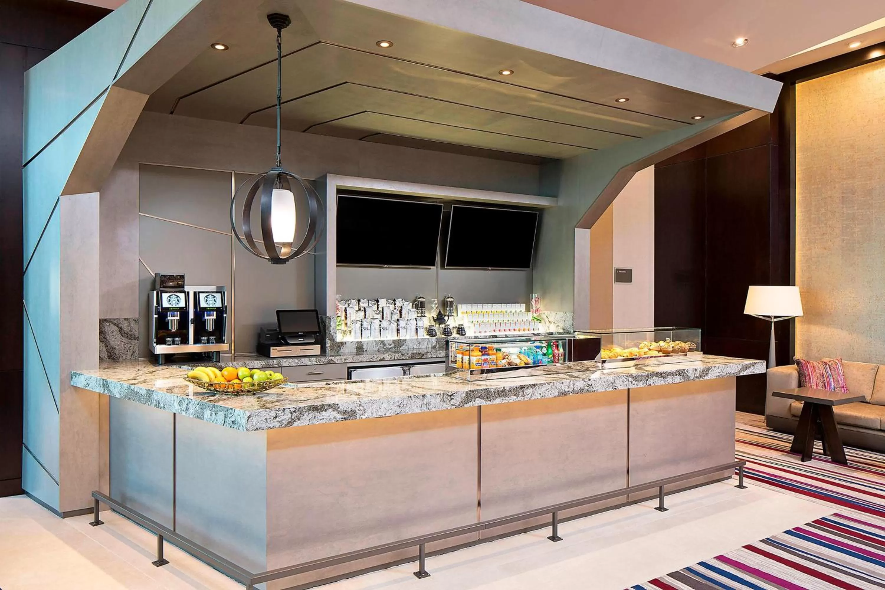 Lounge or bar in The Westin Edina Galleria