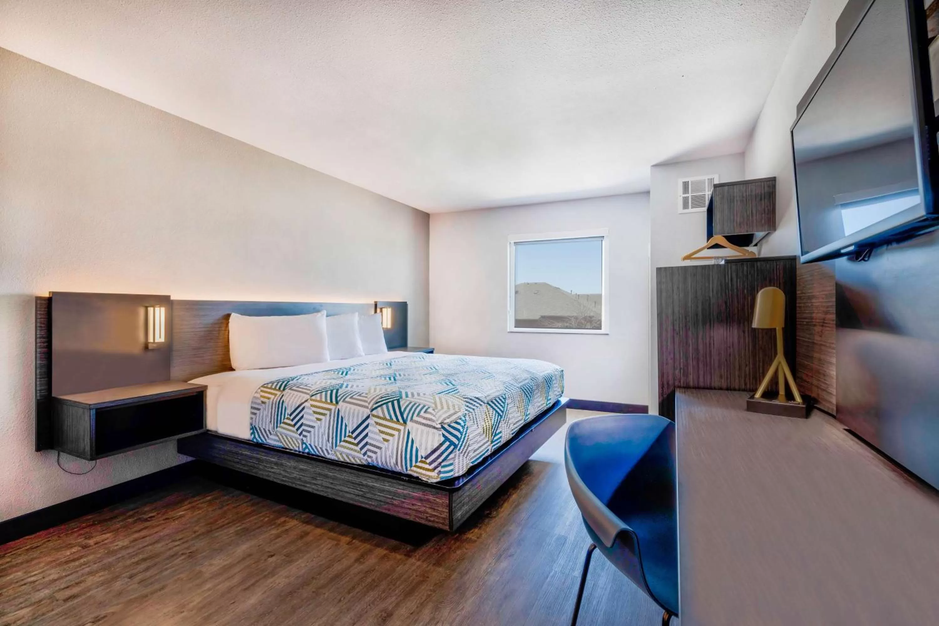 Bedroom, Bed in Motel 6-Norman, OK