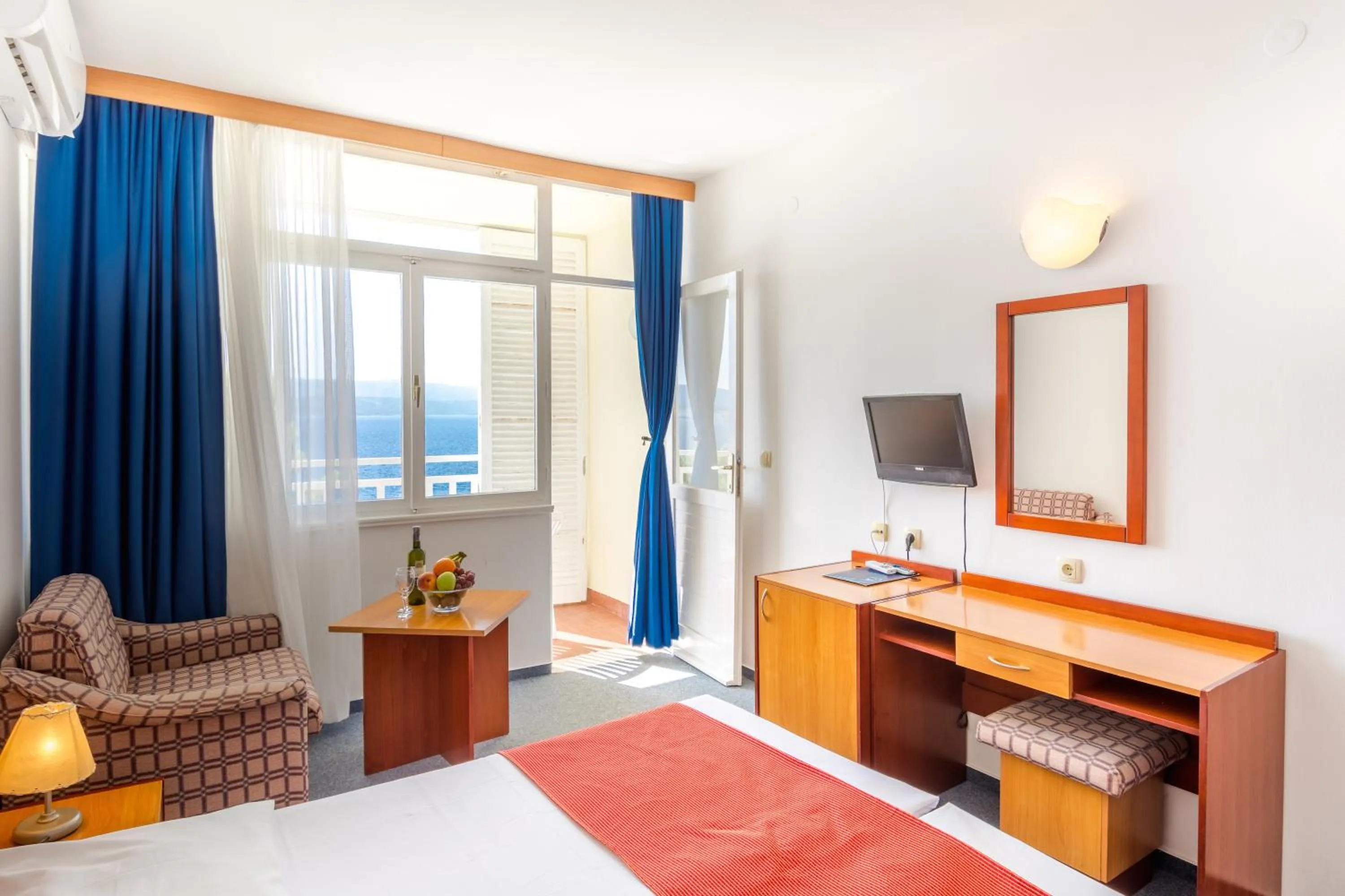 Superior Double Room with Balcony and Seaside View in Sagitta All inclusive light