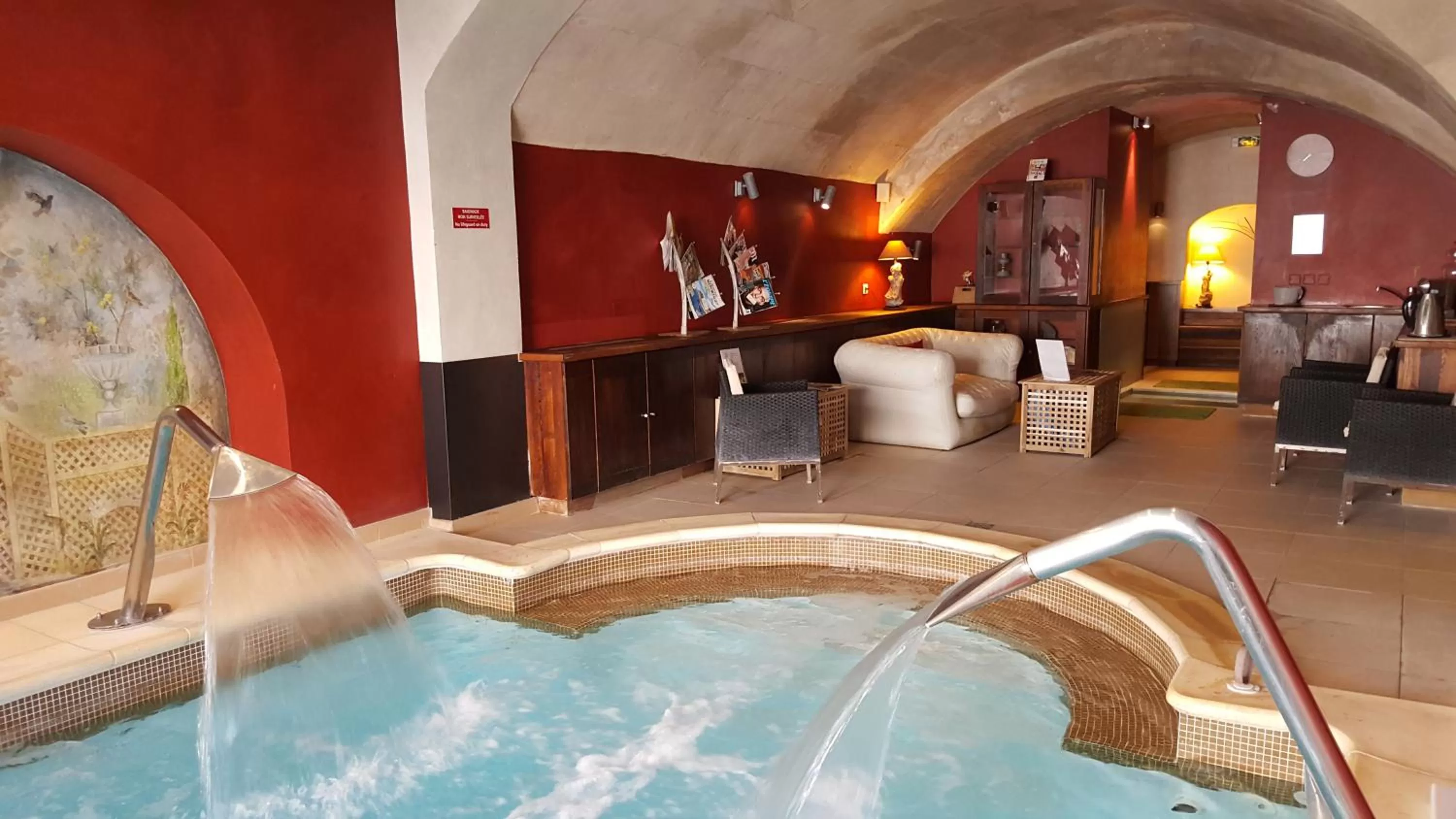 Hot Tub in Hotel Spa Le Calendal