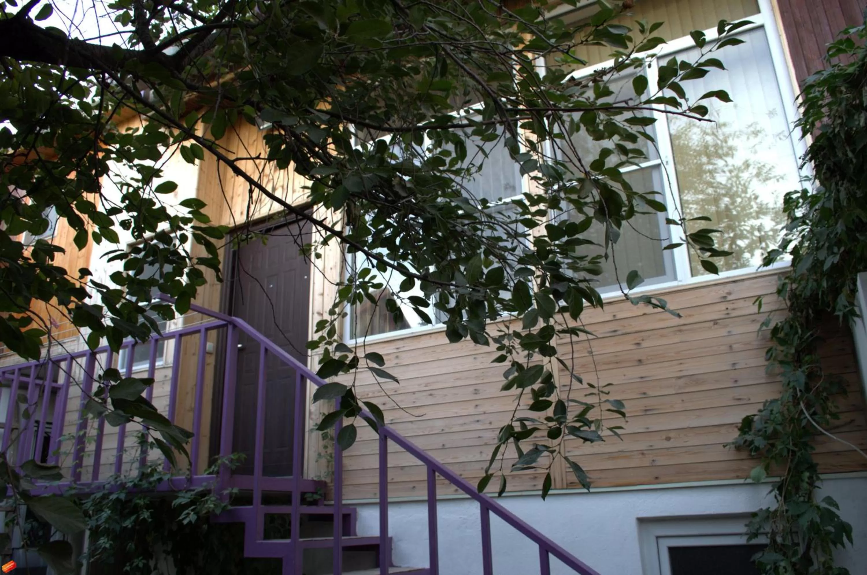 Facade/entrance in Armine's B&B