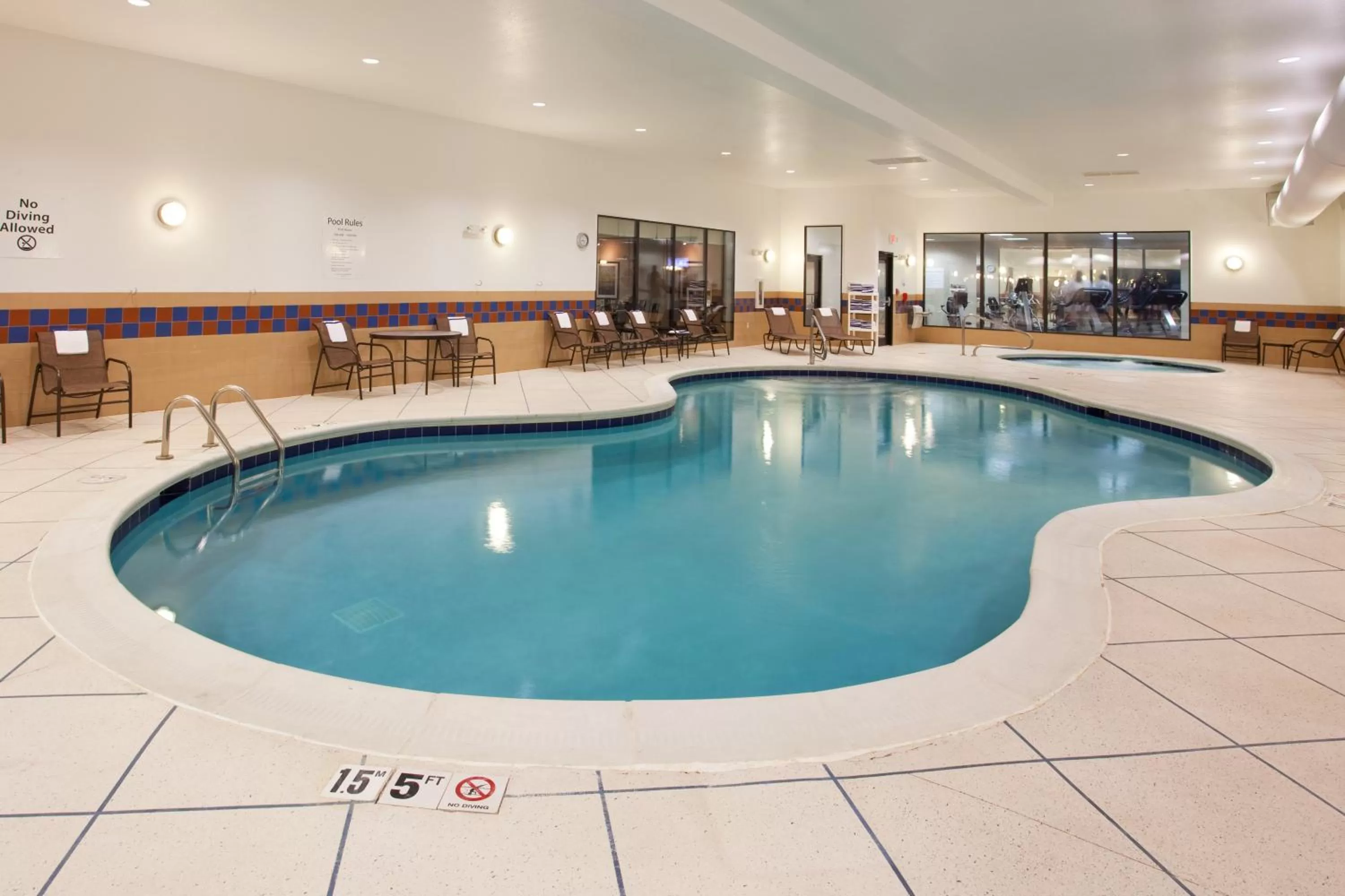 Swimming pool in Holiday Inn Express & Suites Zanesville North by IHG