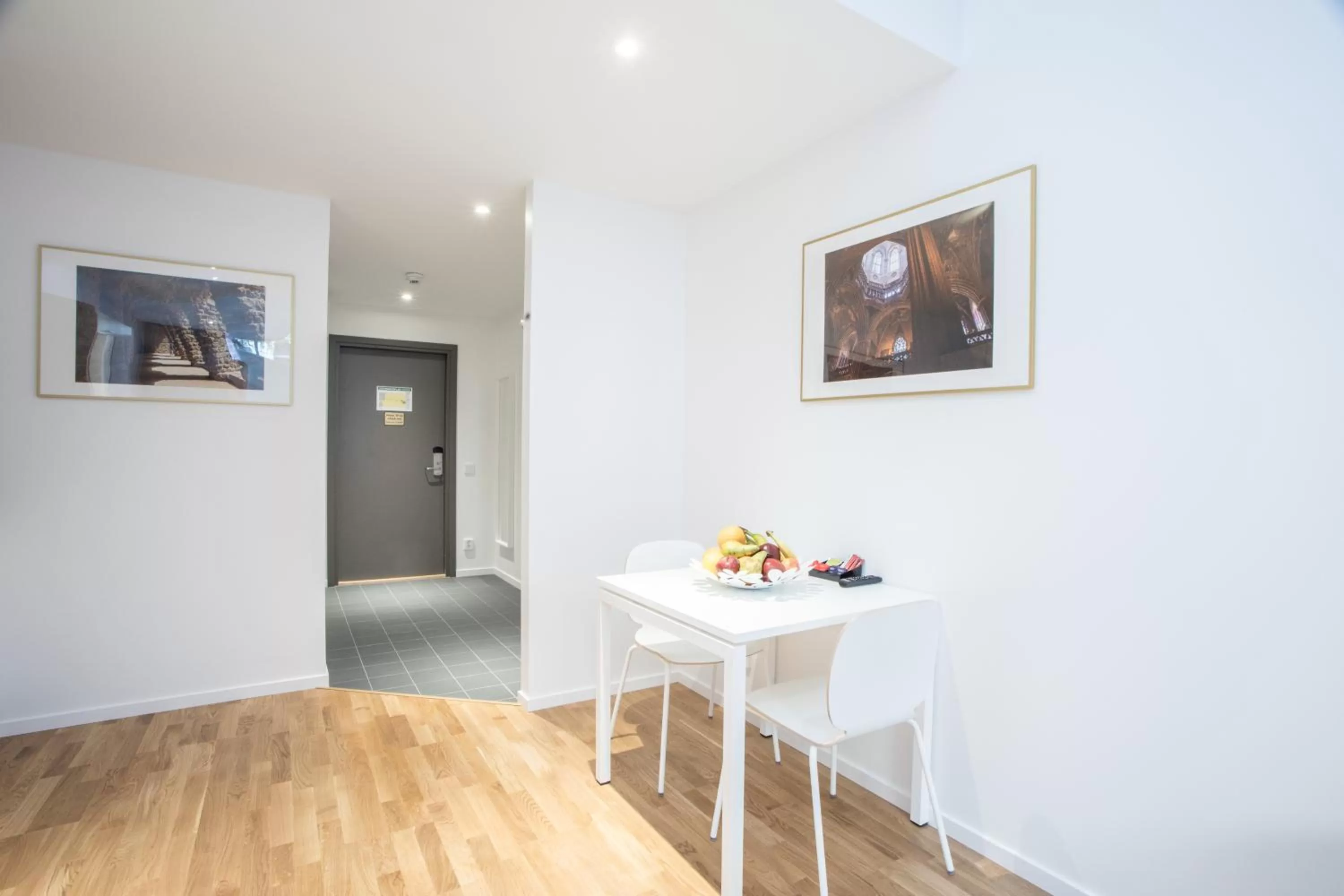 Seating area in ApartDirect Sundbyberg