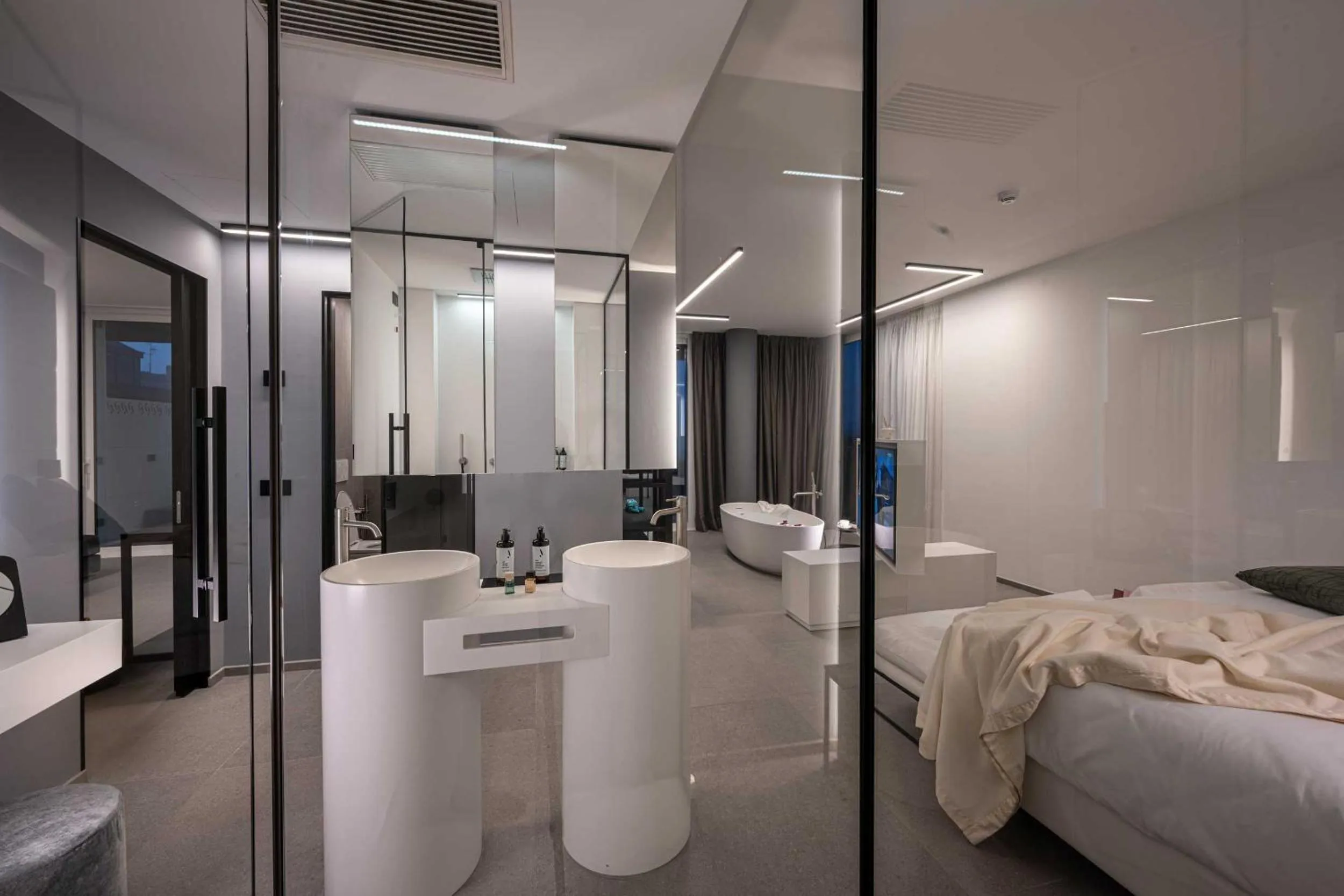 Bedroom, Bed in J44 Lifestyle Hotel