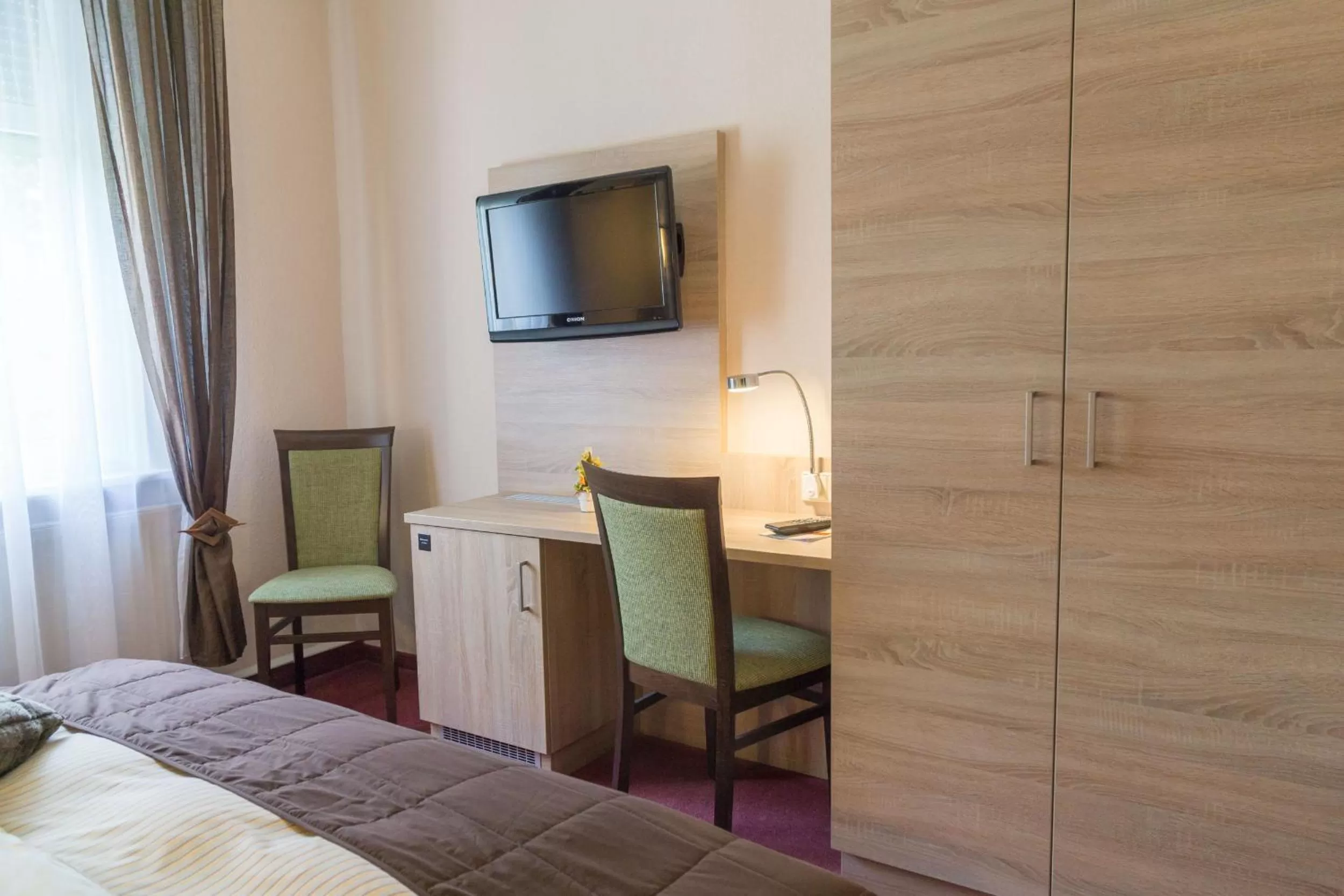 Day, Bed in Hotel zur Post in Wurzen