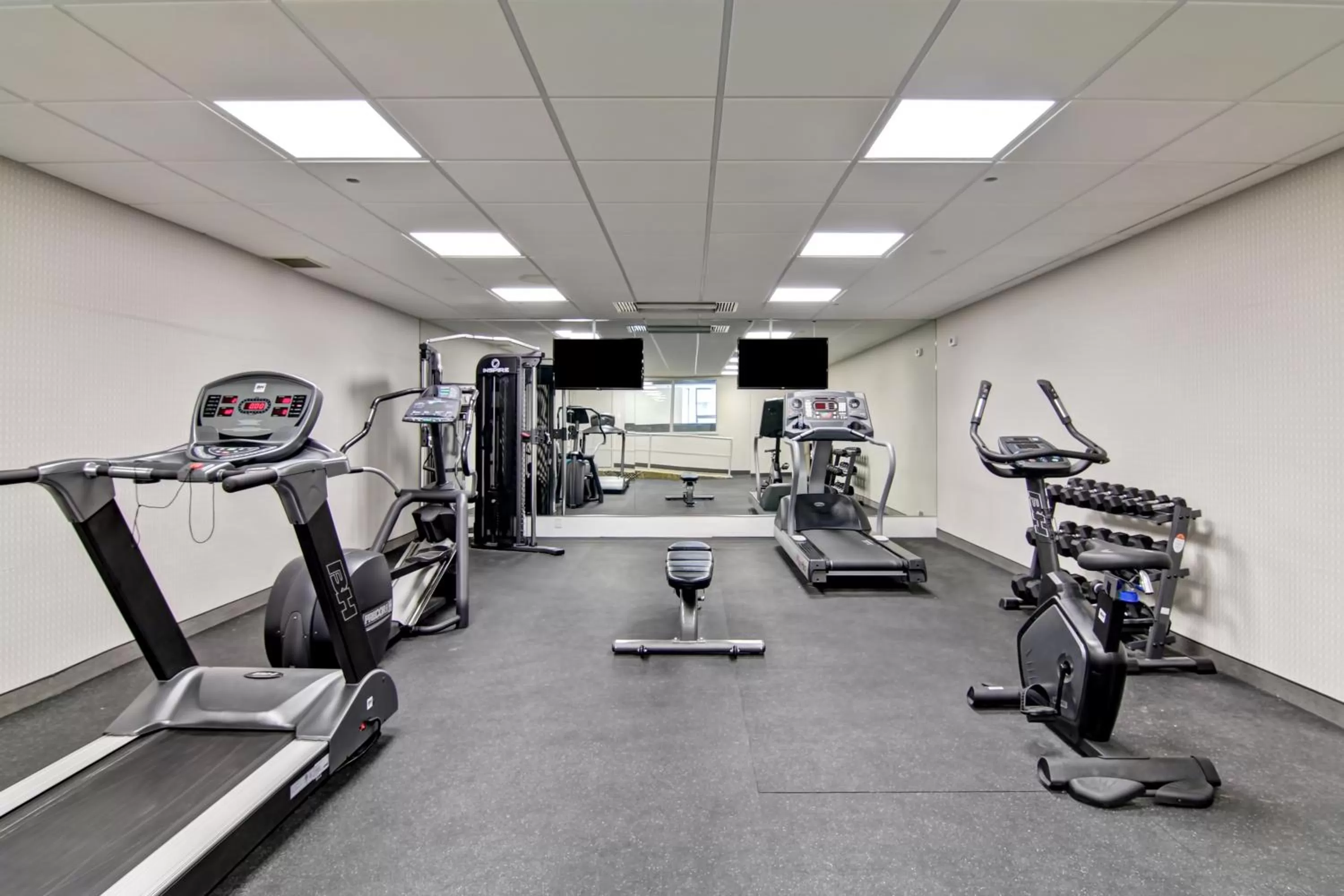 Fitness centre/facilities in Radisson Hotel & Conference Centre Edmonton