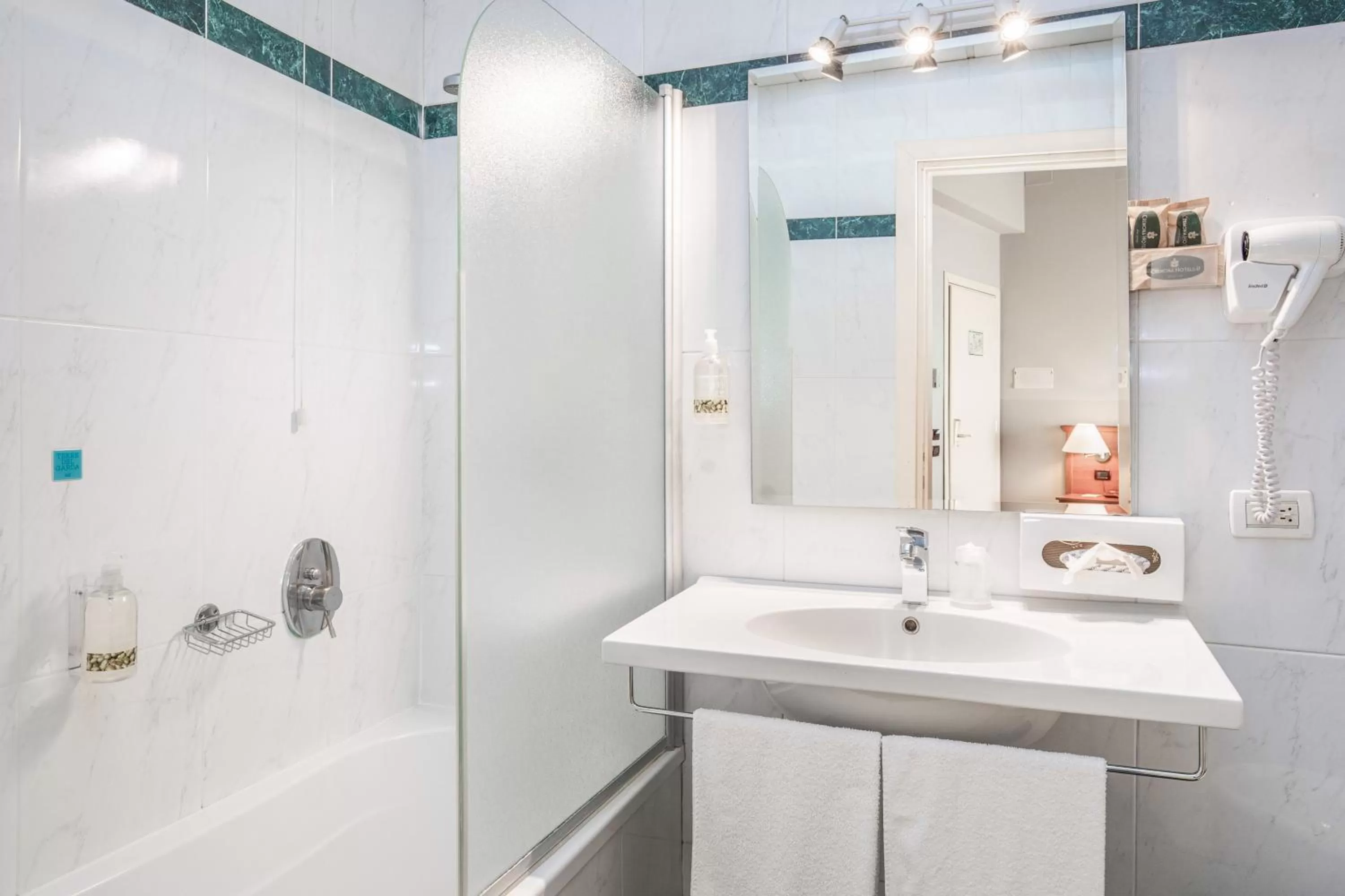 Bathroom in Hotel Impero