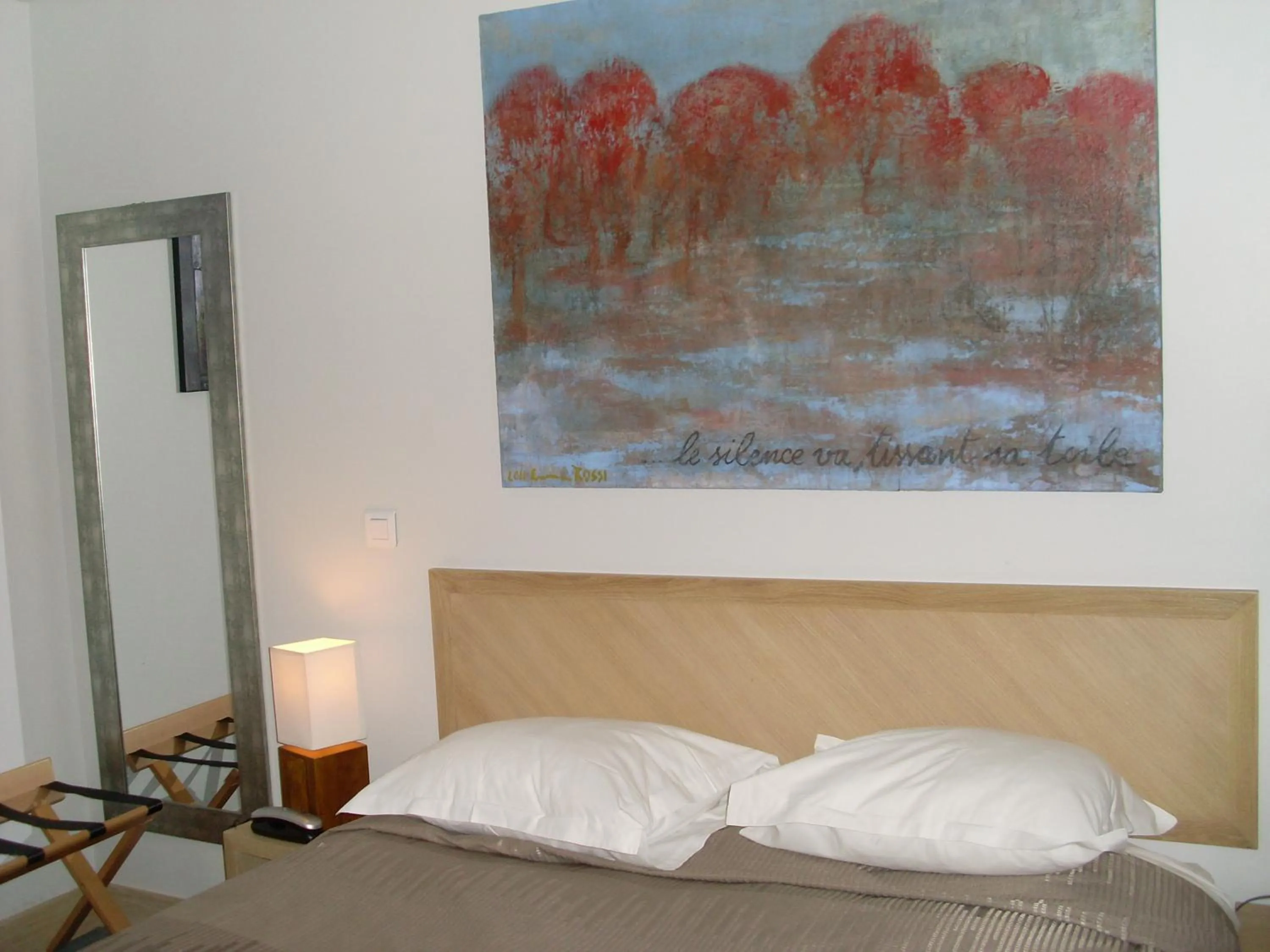 Bed in Hôtel Le Parc