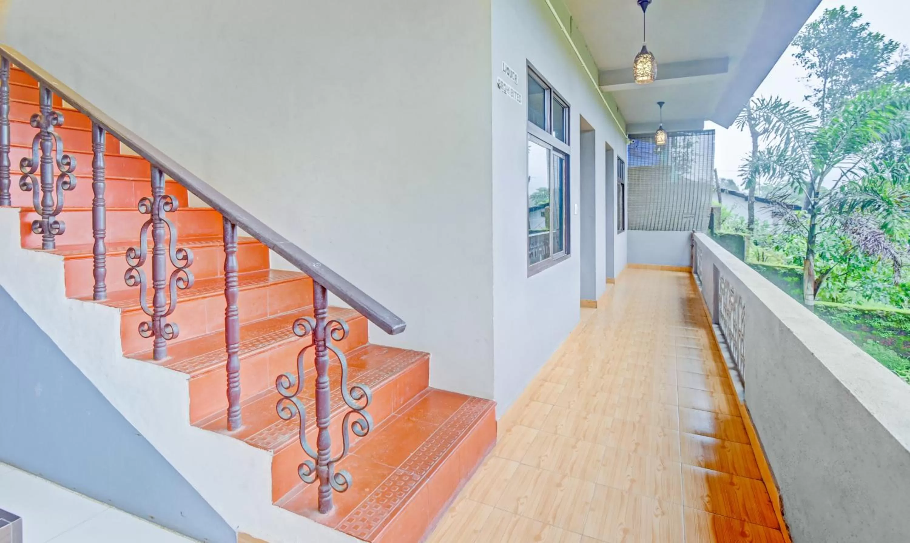 Balcony/Terrace in Itsy Hotels Igloo Residency, 400 Meters From Raja Seat Garden