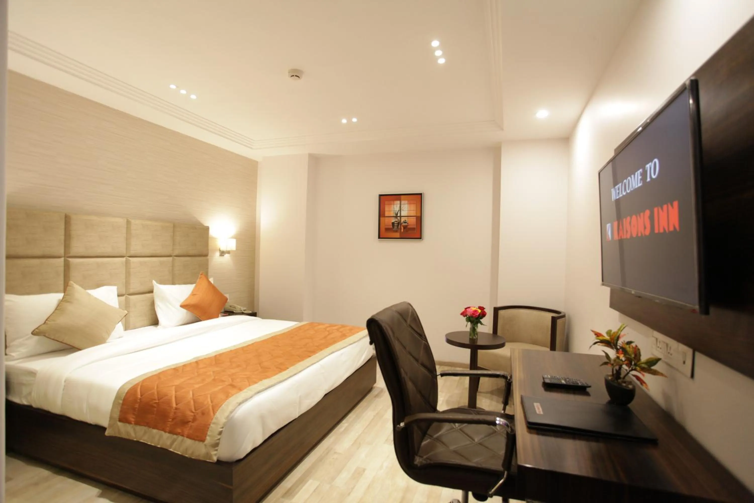 Bed in Kaisons Inn (Near Apollo Hospital)