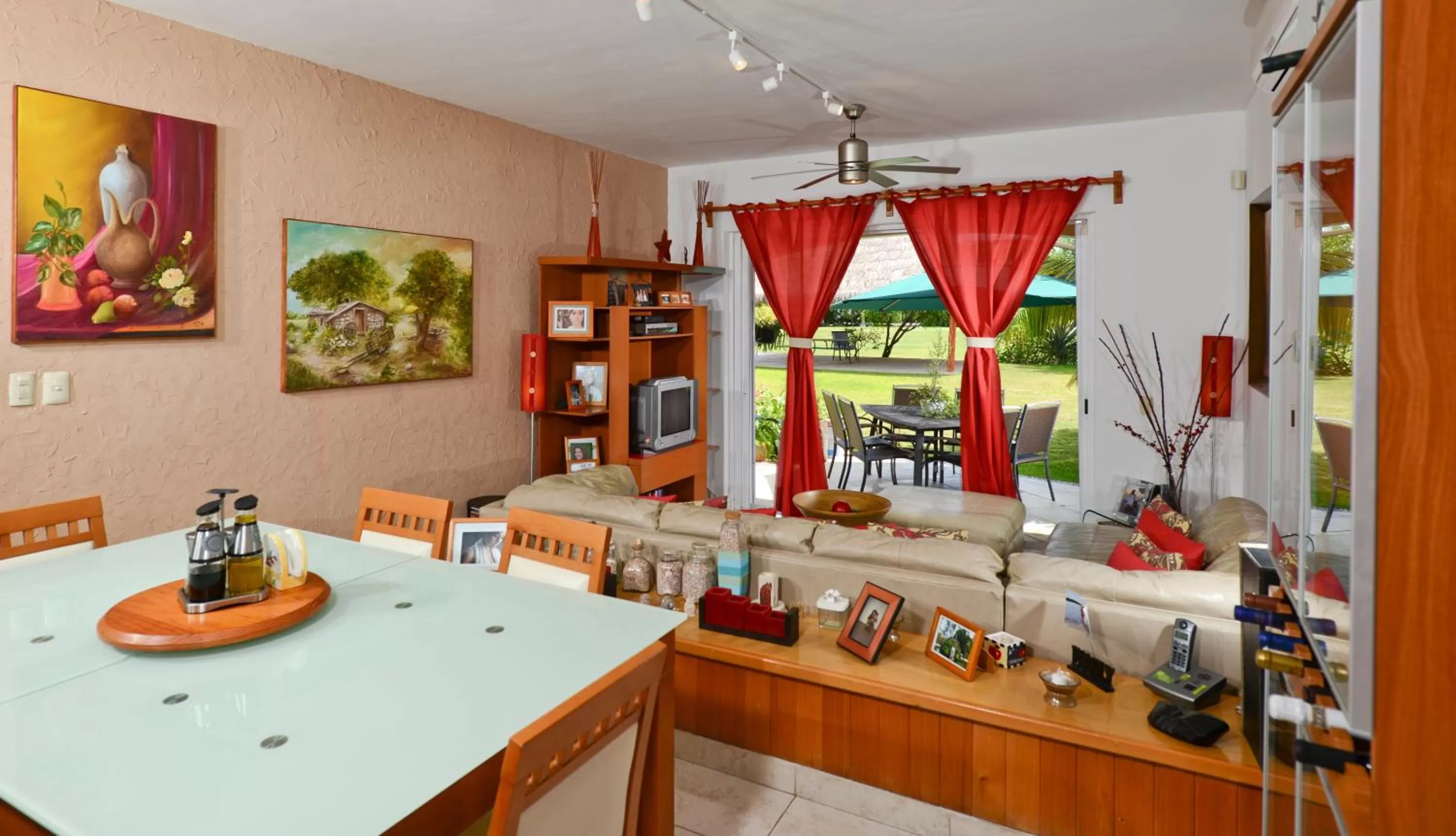 Decorative detail in B&B Mom's House