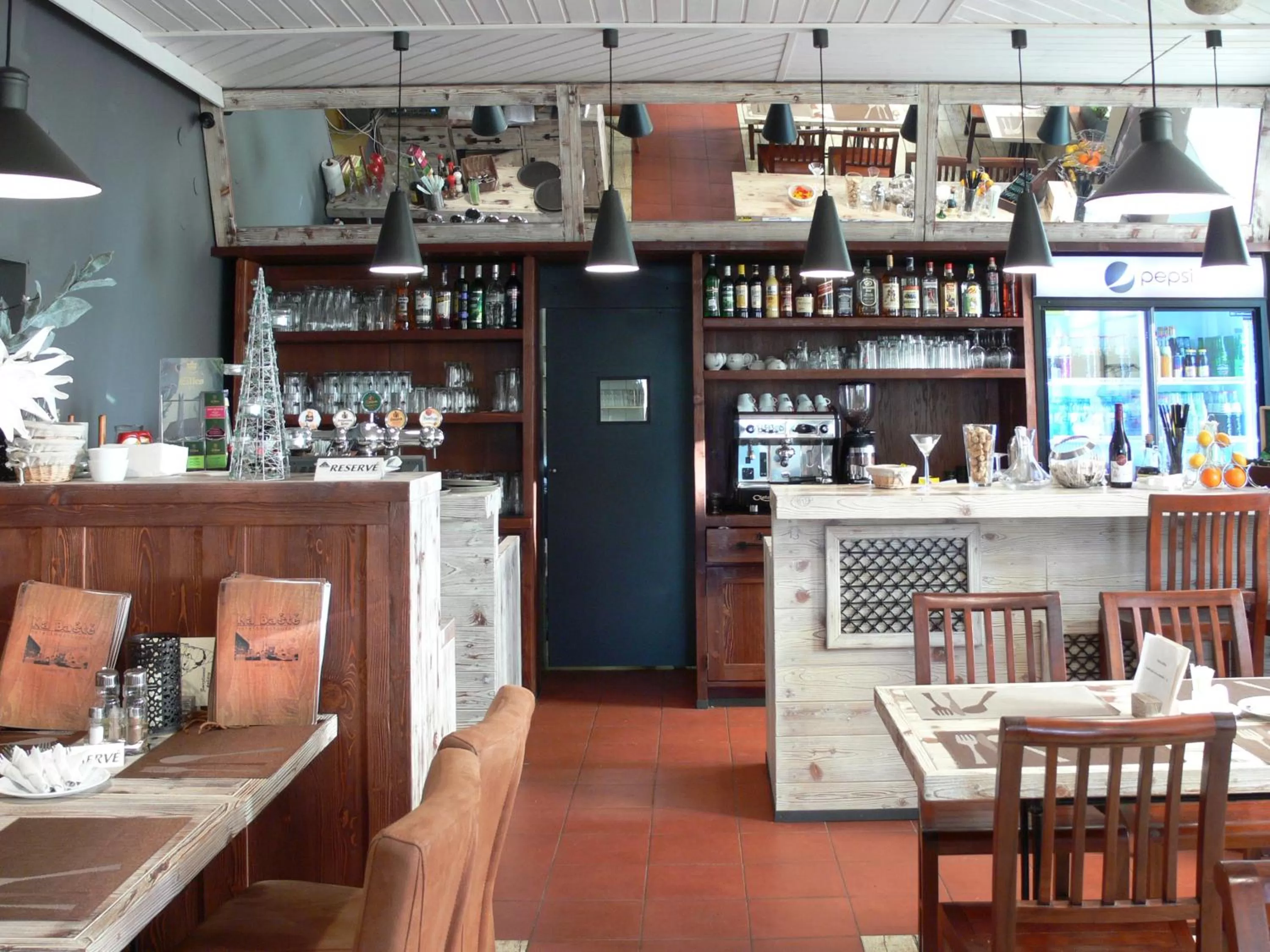 Restaurant/places to eat, Lounge/Bar in Hotel Na Baste